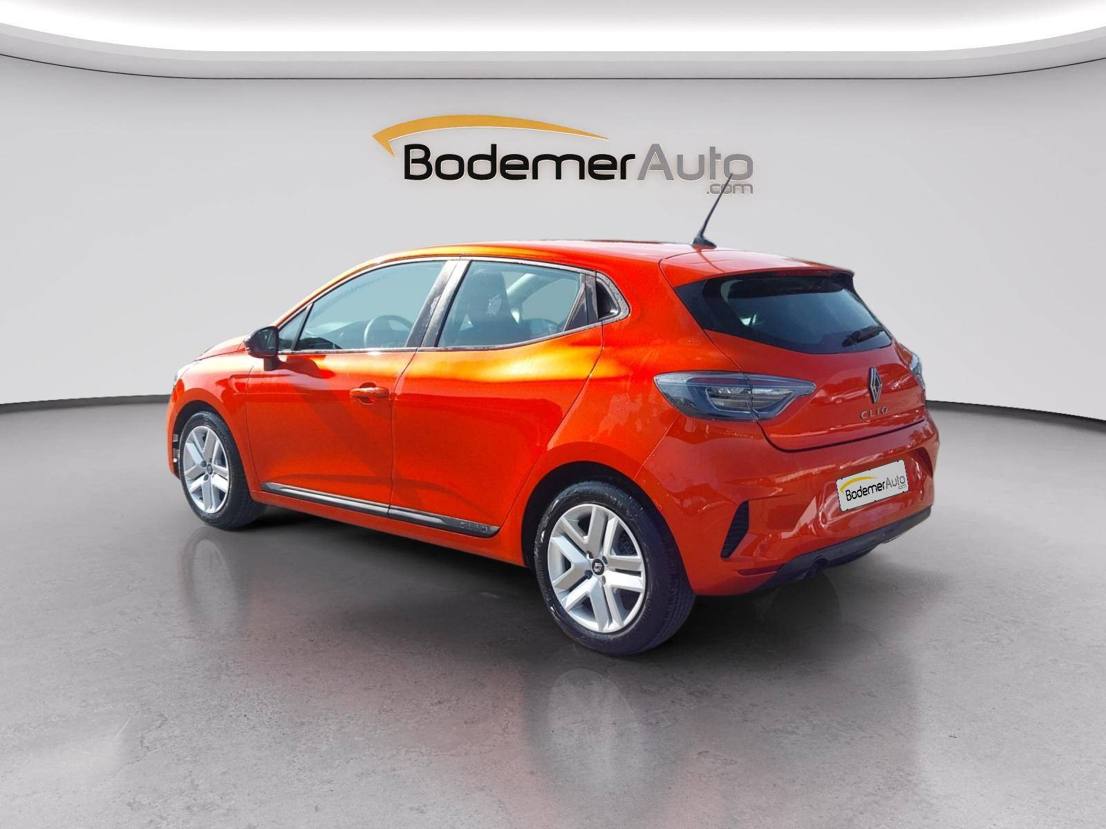 Vente en ligne Renault Clio 5 Clio TCe 90 au prix de 14 900 €
