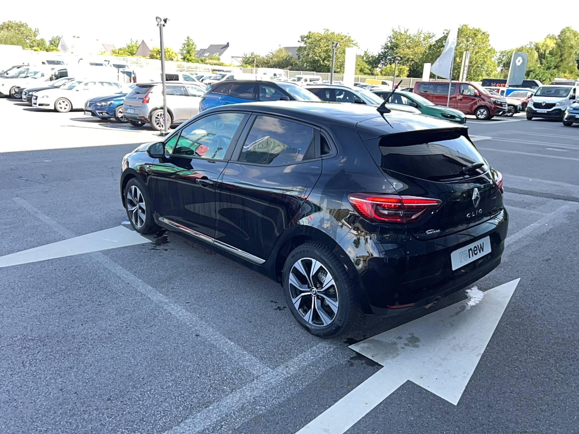Vente en ligne Renault Clio 5 Clio TCe 100 GPL au prix de 13 990 €