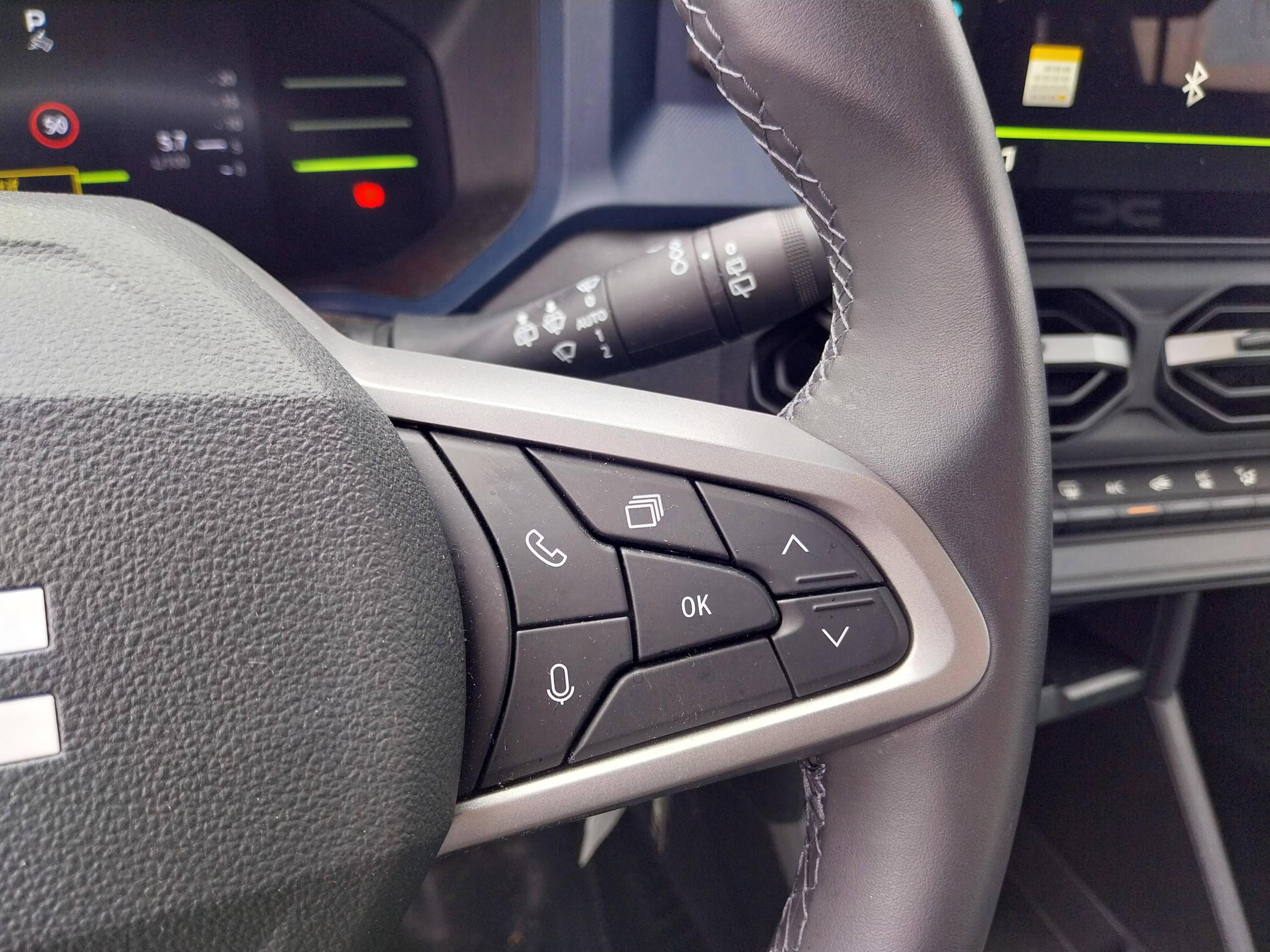 Vente en ligne Dacia Duster  Hybrid 140 au prix de 25 990 €