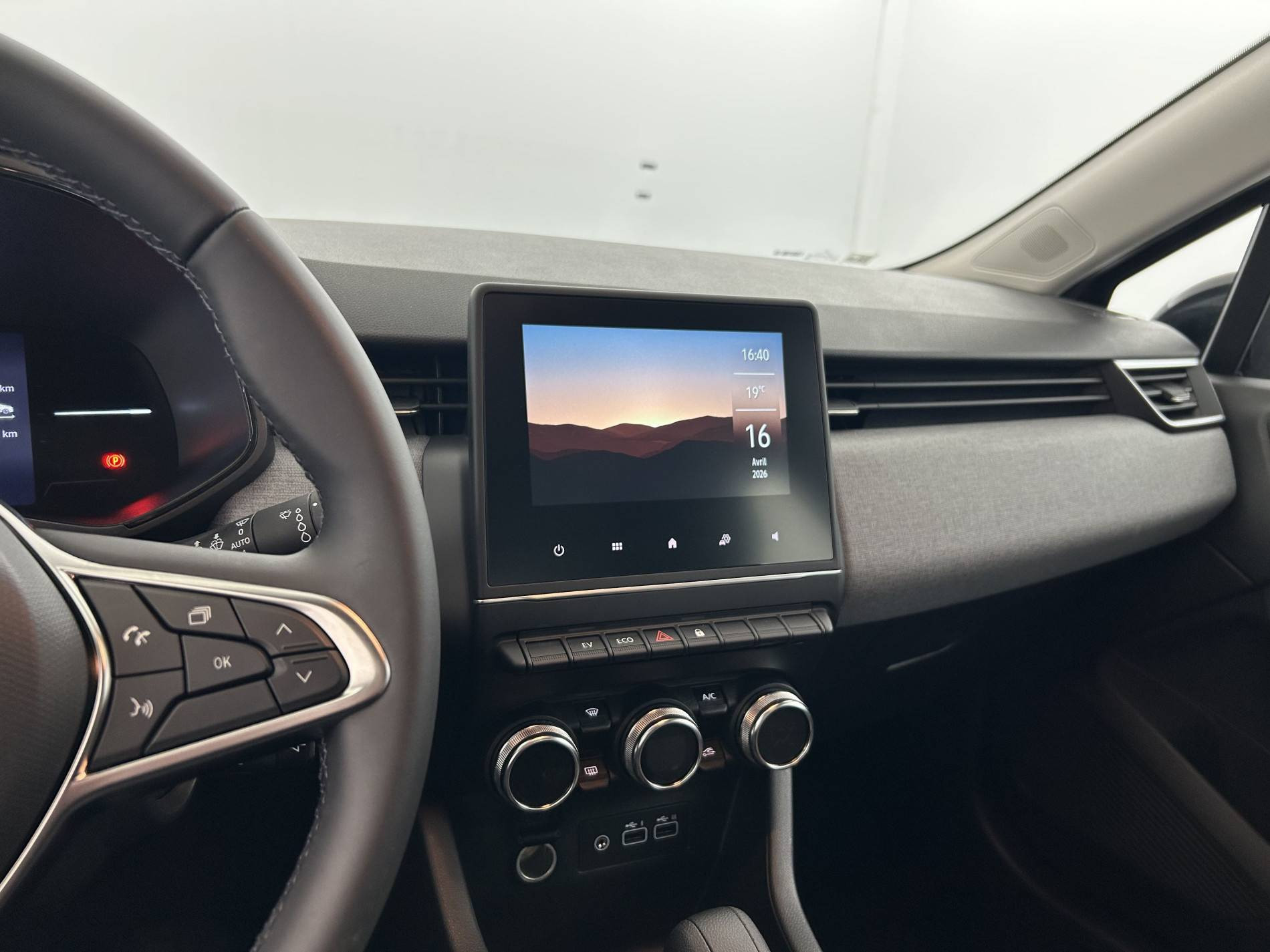 Vente en ligne Renault Clio 5 Clio E-Tech full hybrid 145 ch GSR2 au prix de 19 990 €