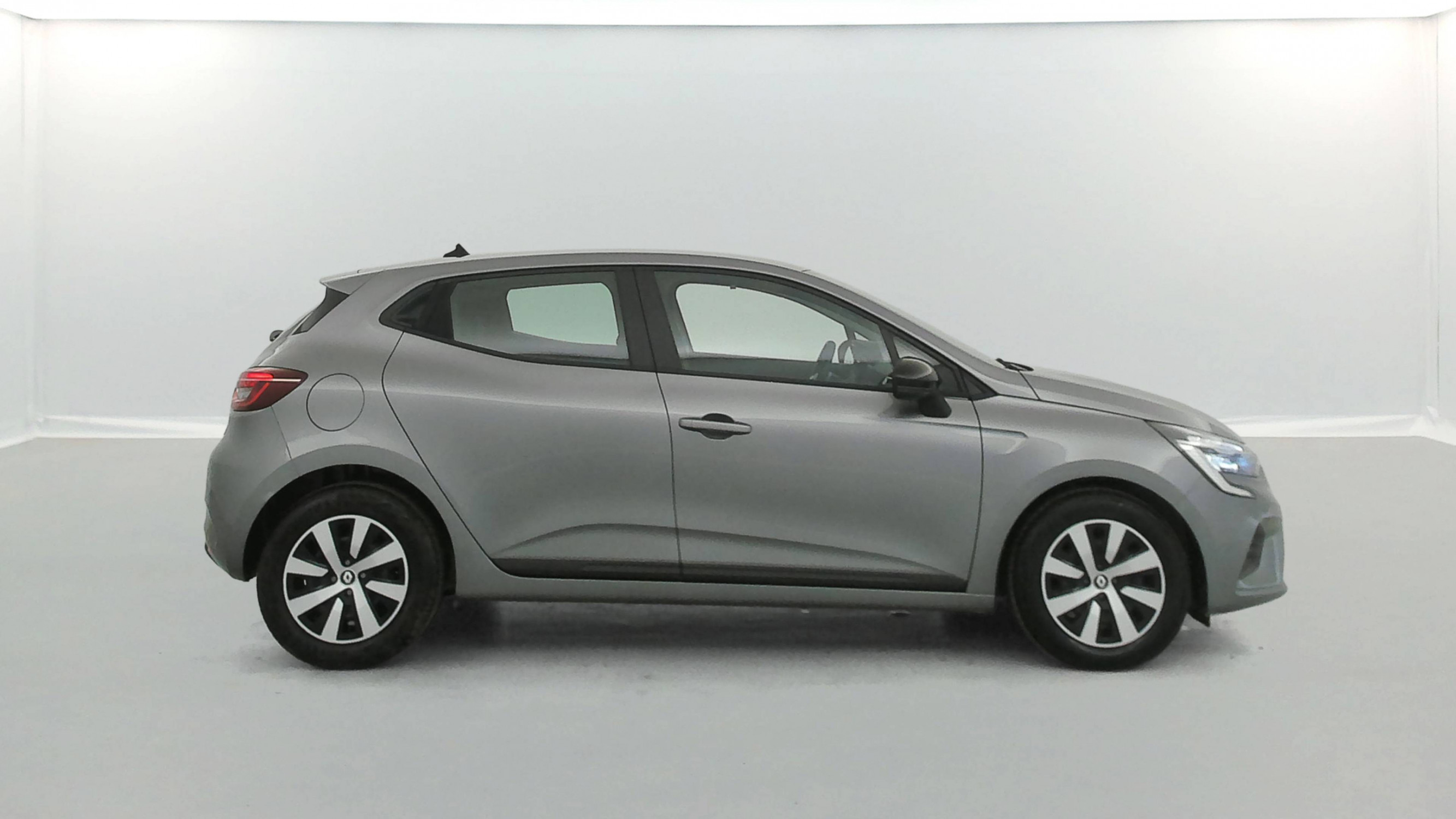 Vente en ligne Renault Clio 5 Clio TCe 90 au prix de 14 490 €