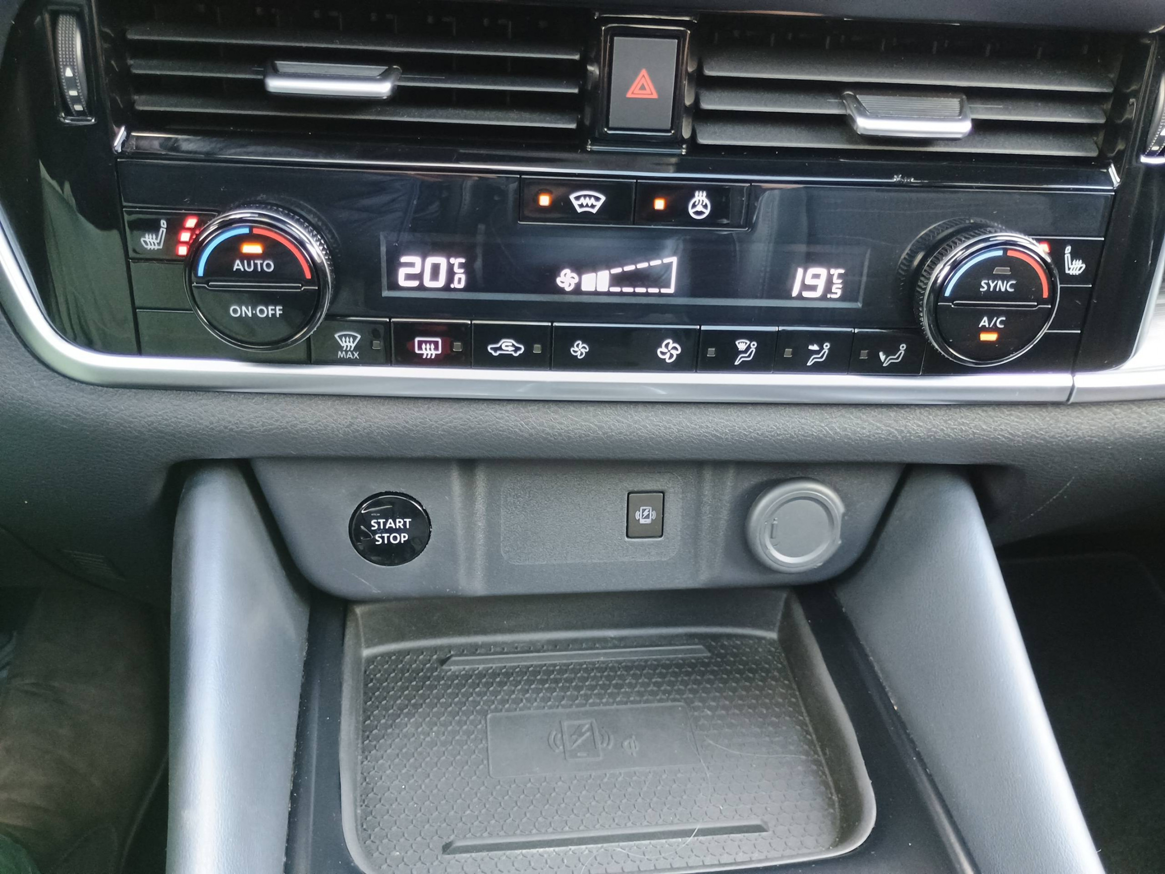 Vente en ligne Nissan Qashqai J12A TEKNA E-POWER 190CH au prix de 28 990 €