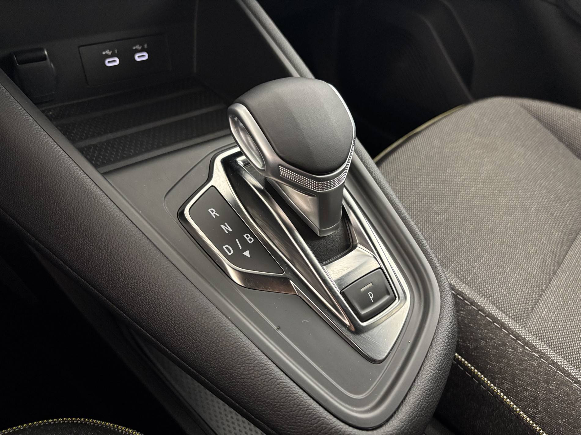 Vente en ligne Renault Symbioz  E-Tech full hybrid 145 au prix de 26 990 €