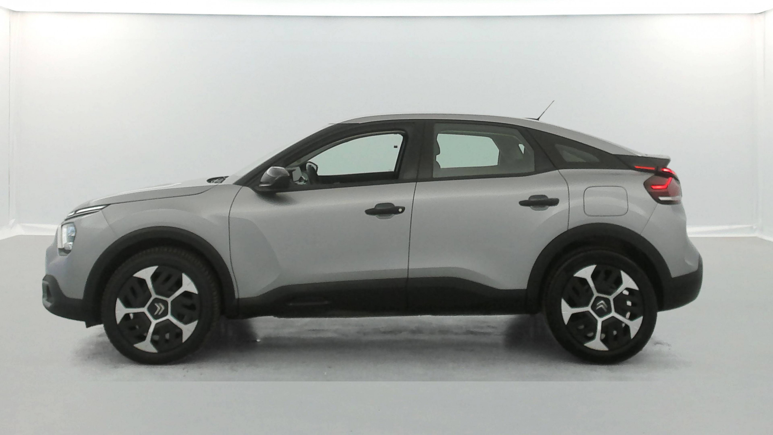 Vente en ligne Citroën C4  BlueHDi 110 S&S BVM6 au prix de 13 990 €