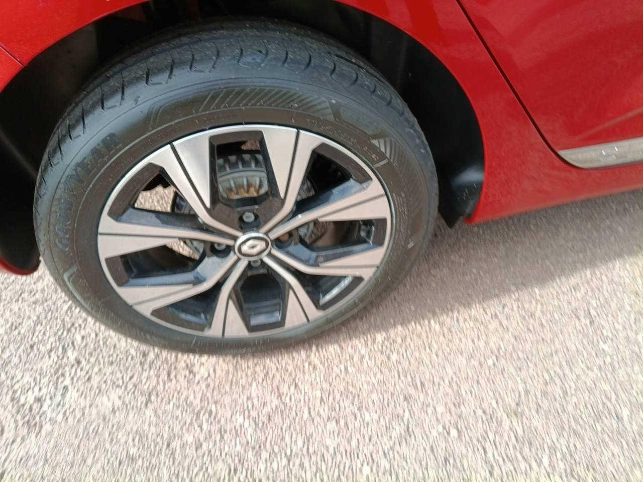 Vente en ligne Renault Clio 5 Clio TCe 90 - 21N au prix de 13 990 €