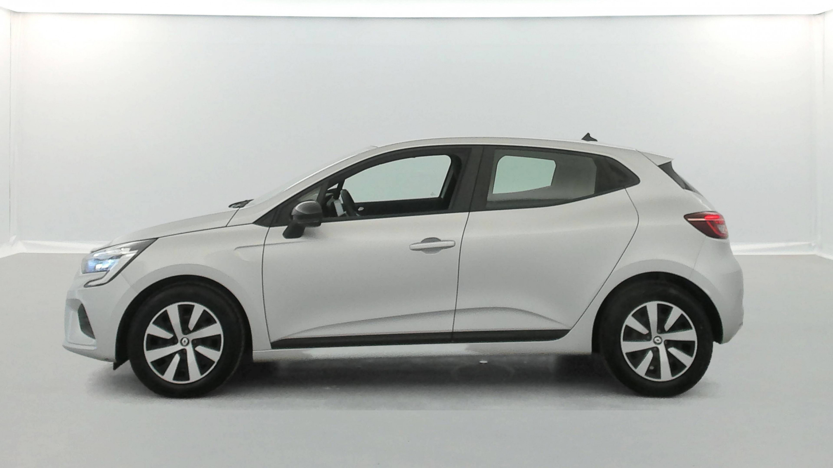 Vente en ligne Renault Clio 5 Clio TCe 90 au prix de 14 490 €