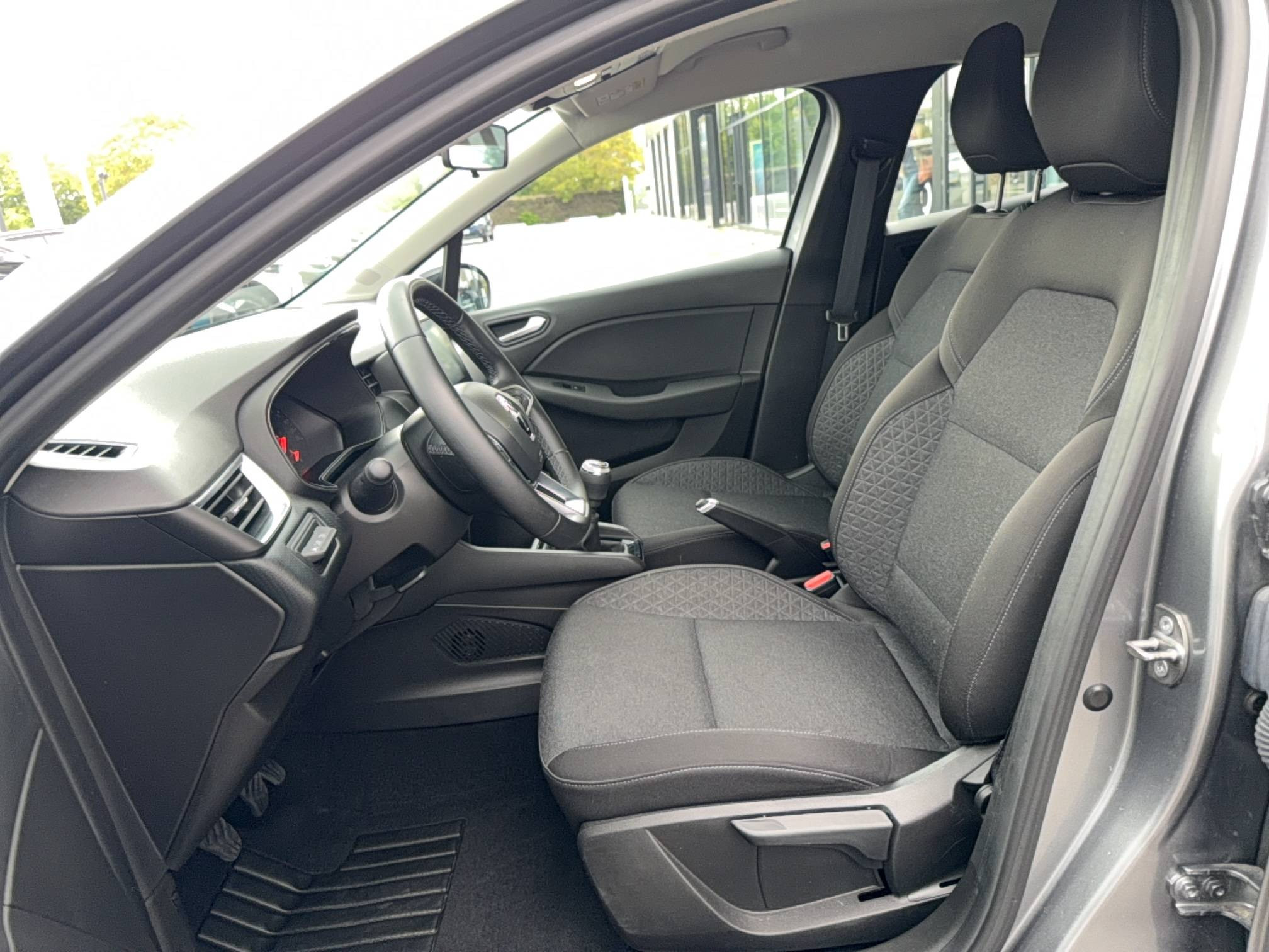 Vente en ligne Renault Clio 5 Clio TCe 90 au prix de 14 990 €