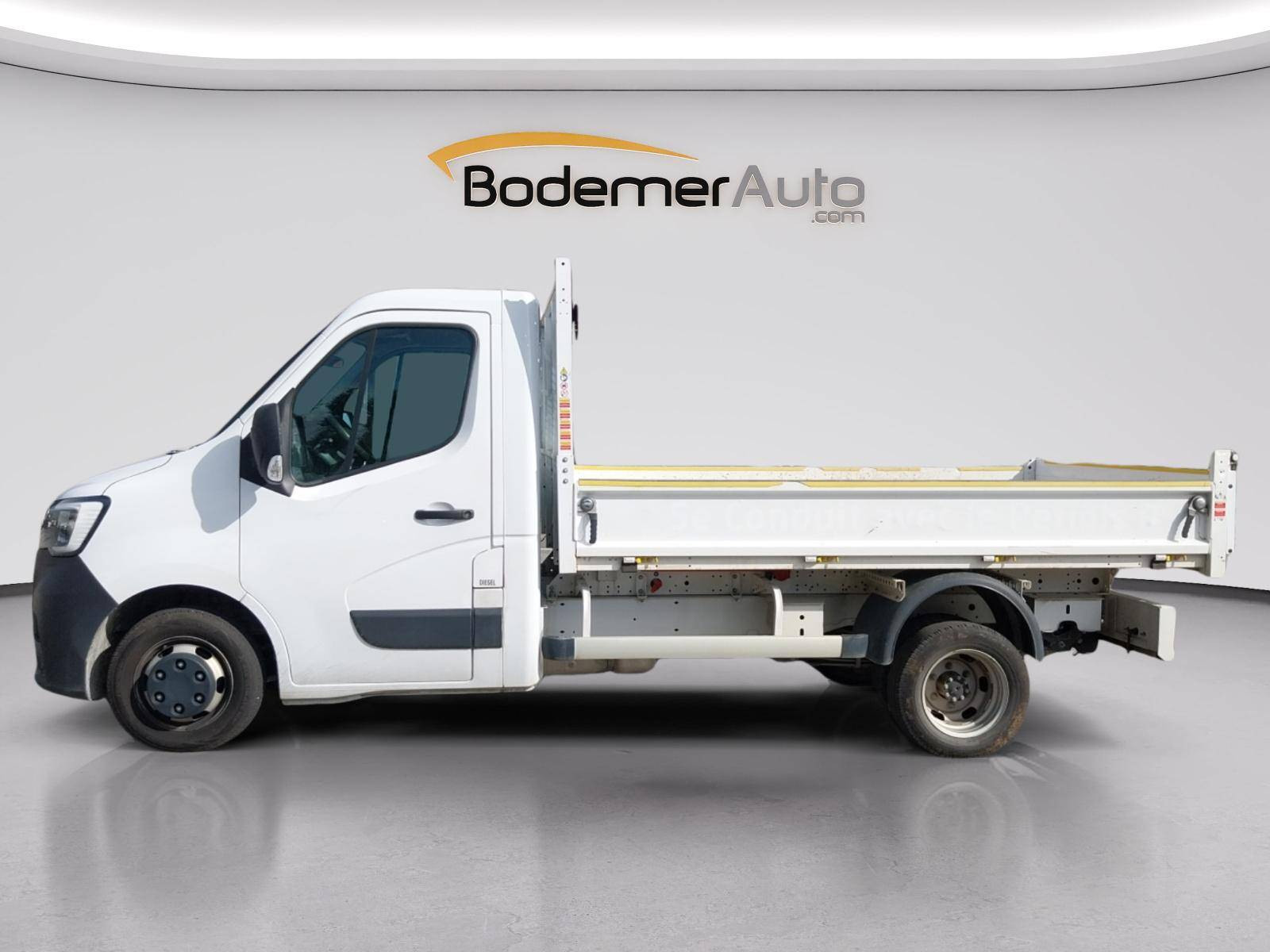 Vente en ligne Renault Master 3 Châssis Cabine MASTER CC PROP RJ3500 L2 PAFC BLUE DCI 130 EURO VI au prix de 29 990 €