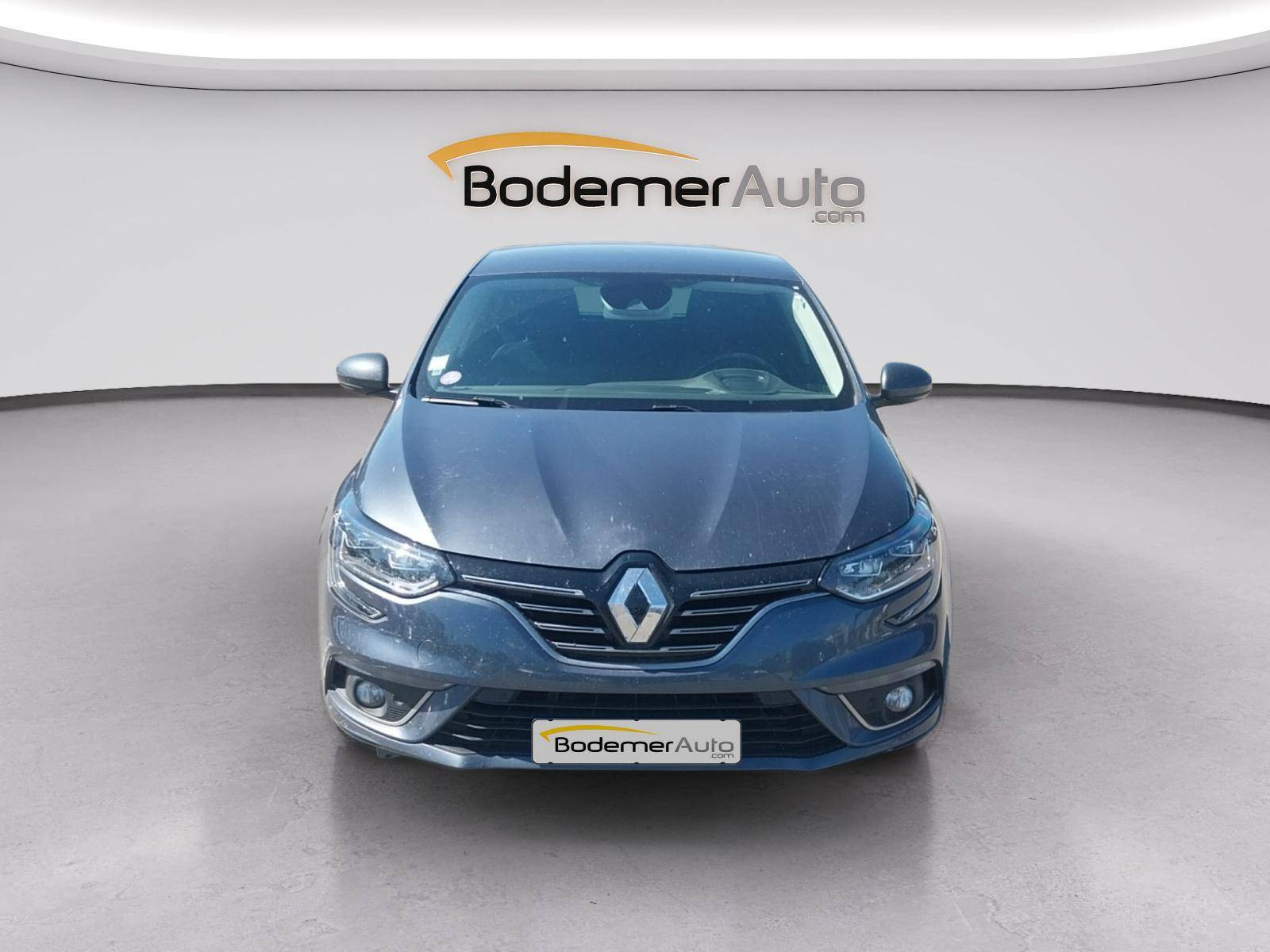 Vente en ligne Renault Megane 4 Mégane IV Berline TCe 140 EDC FAP au prix de 14 990 €