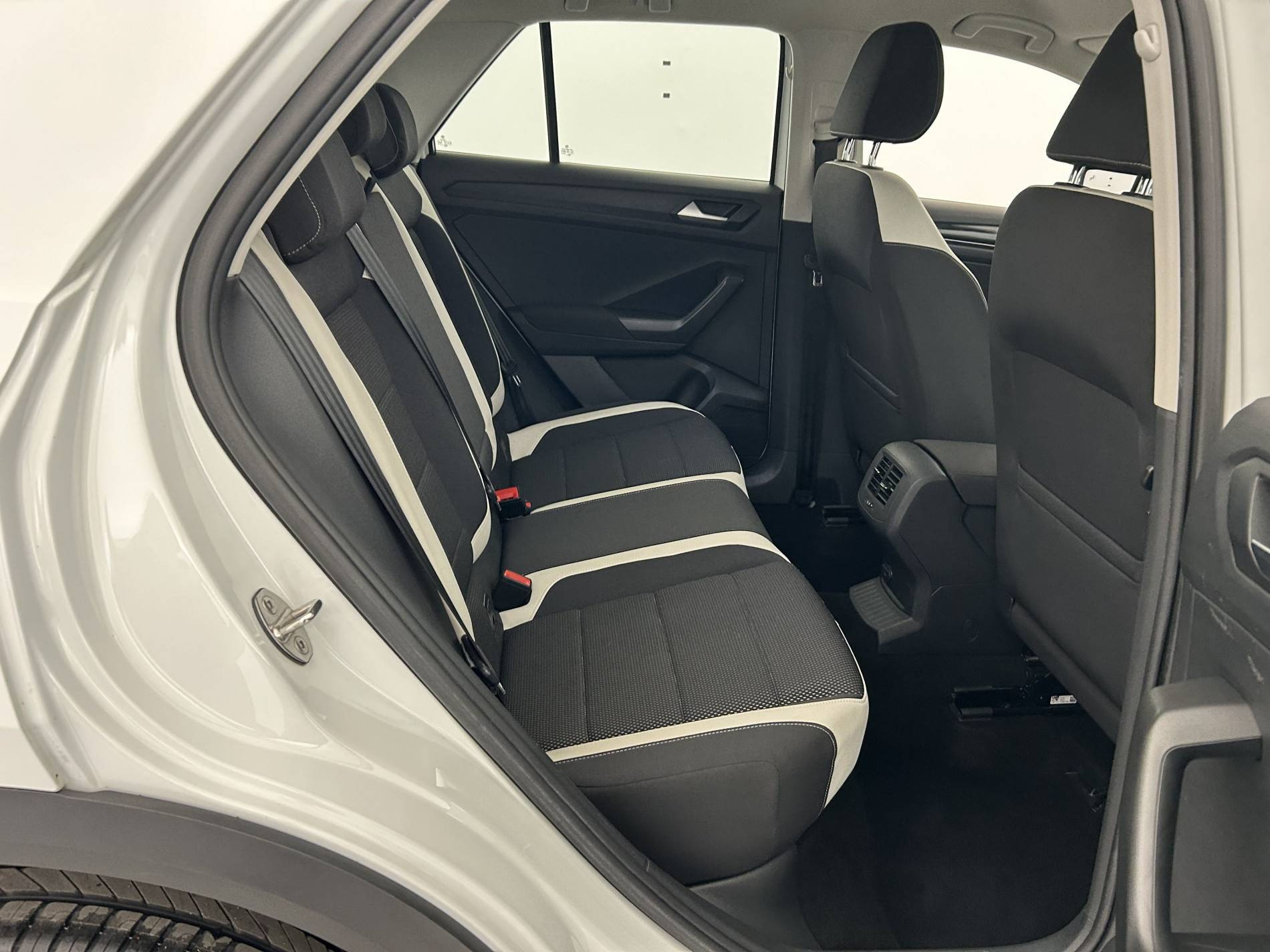 Vente en ligne Volkswagen T-Roc  1.5 TSI 150 EVO Start/Stop BVM6 au prix de 16 990 €