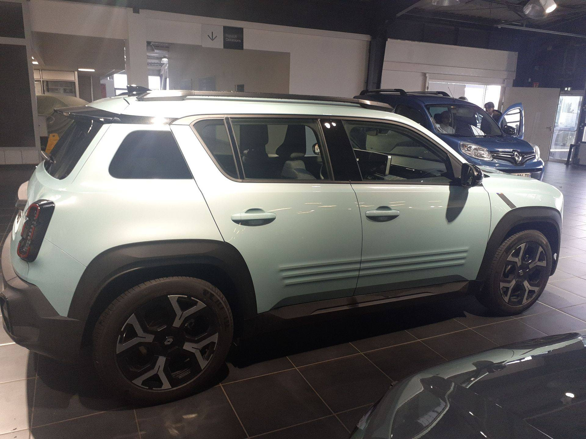 Vente en ligne Renault R4 E-Tech  150 ch autonomie confort au prix de 33 990 €