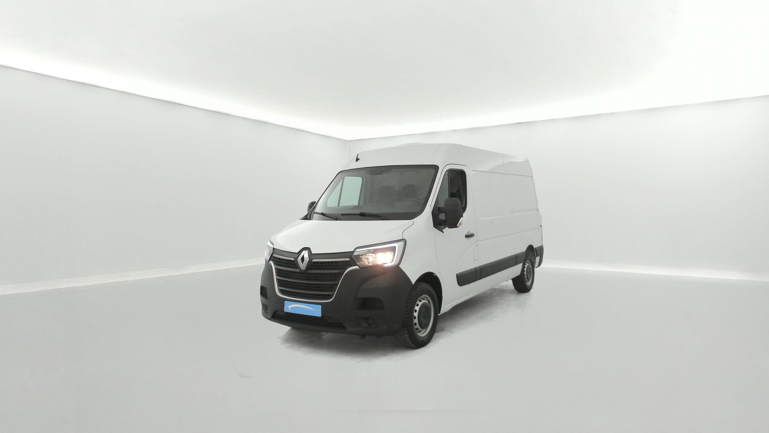 Renault Master Fourgon MASTER FGN TRAC F3500 L2H2 BLUE DCI 135 occasion de 2023 en vente à Brest