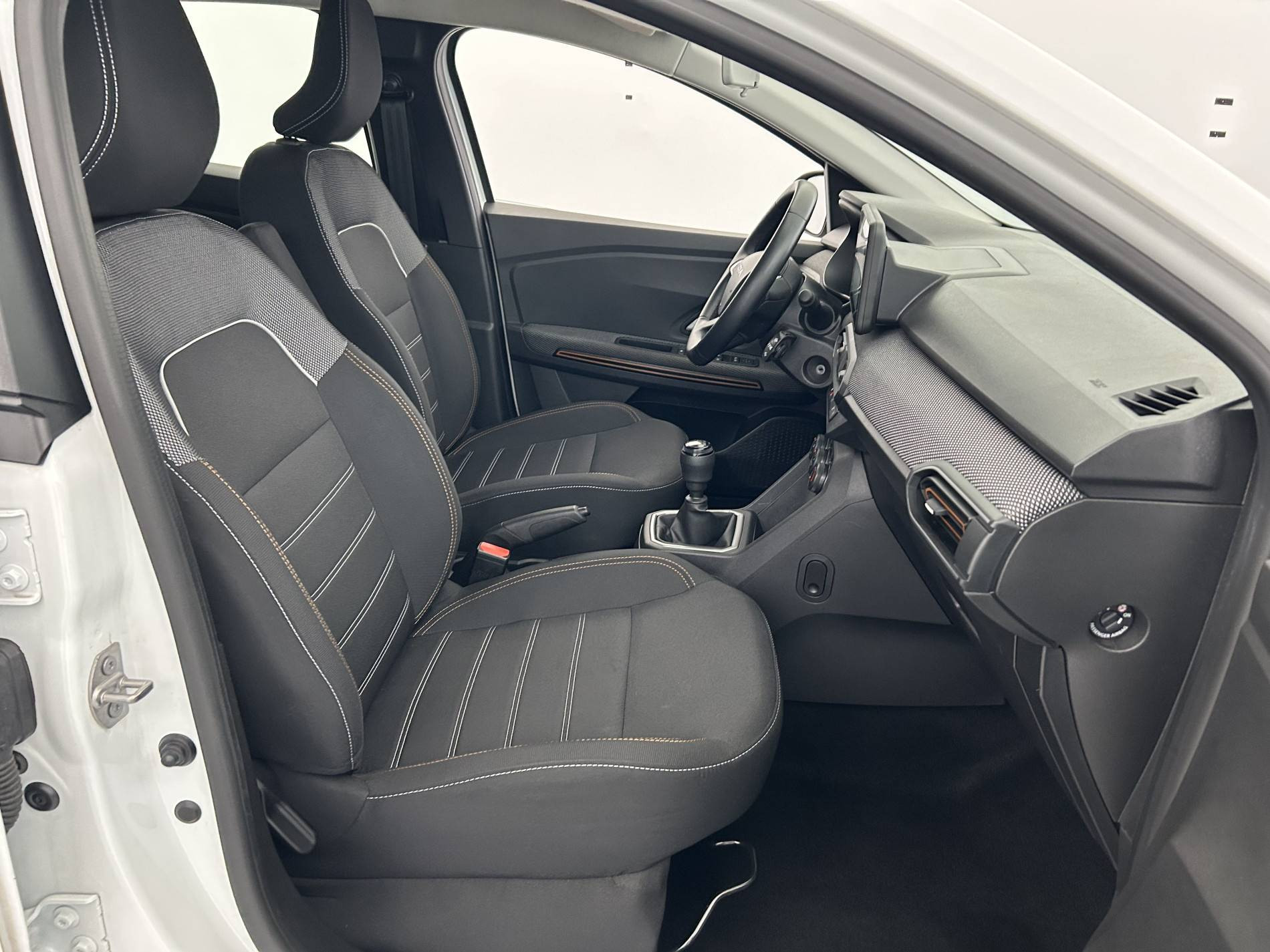 Vente en ligne Dacia Sandero  ECO-G 100 au prix de 14 990 €
