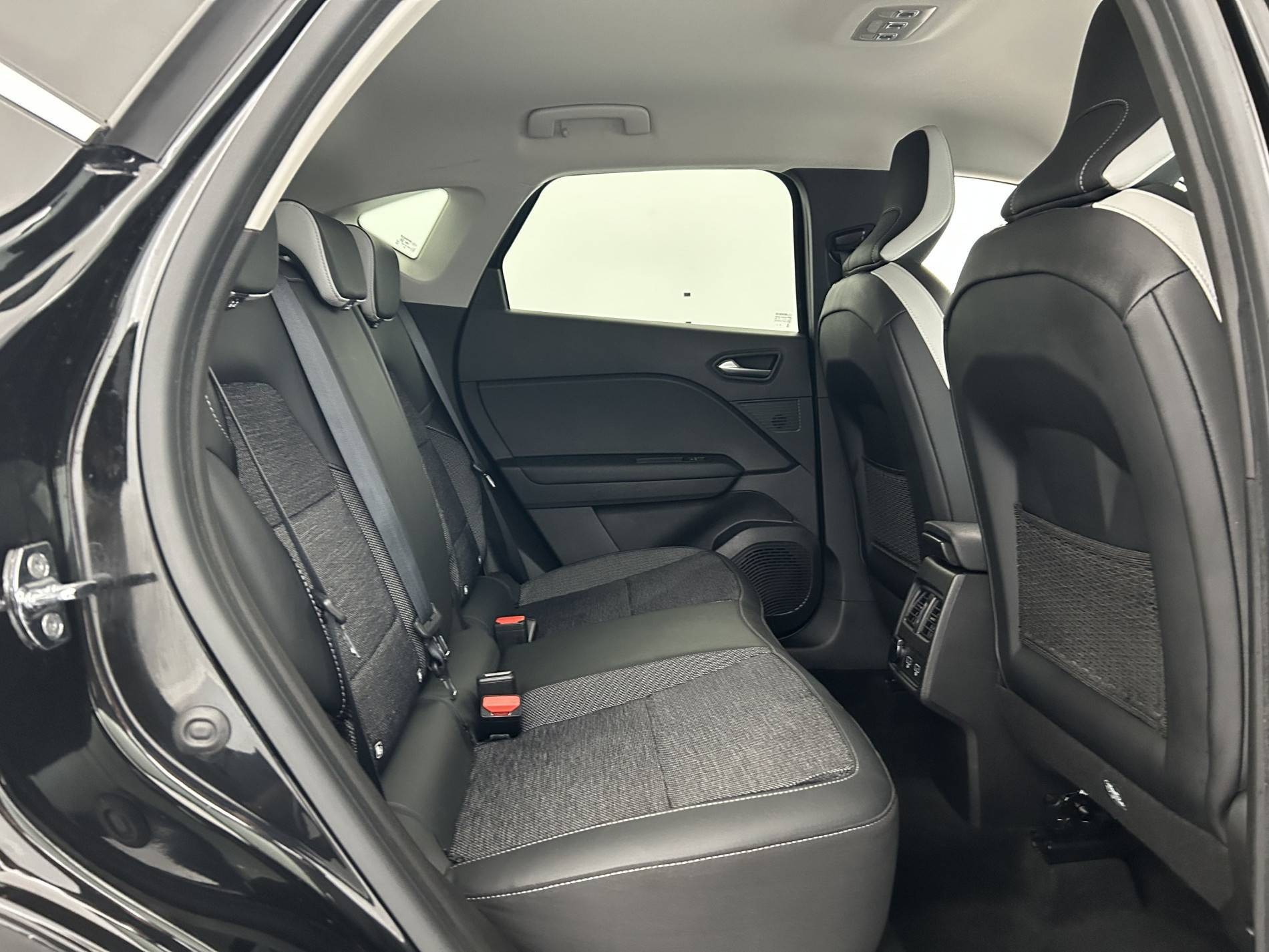 Vente en ligne Renault Captur  E-Tech Plug-in 160 au prix de 15 500 €