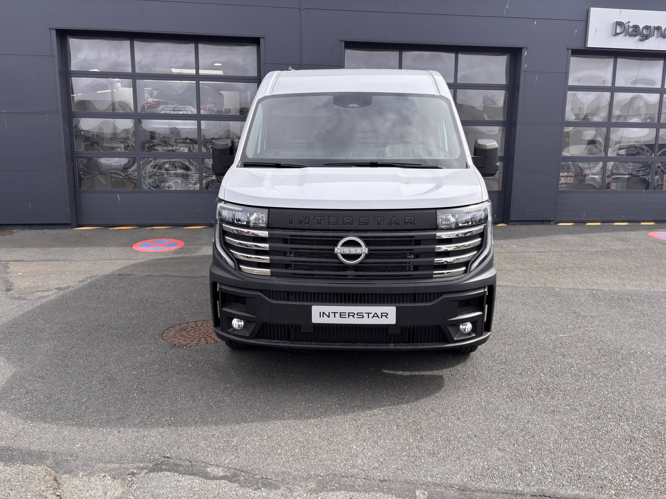 Vente en ligne Nissan Interstar  3T3 L2H2 2.0 DCI 130 au prix de 46 740 €