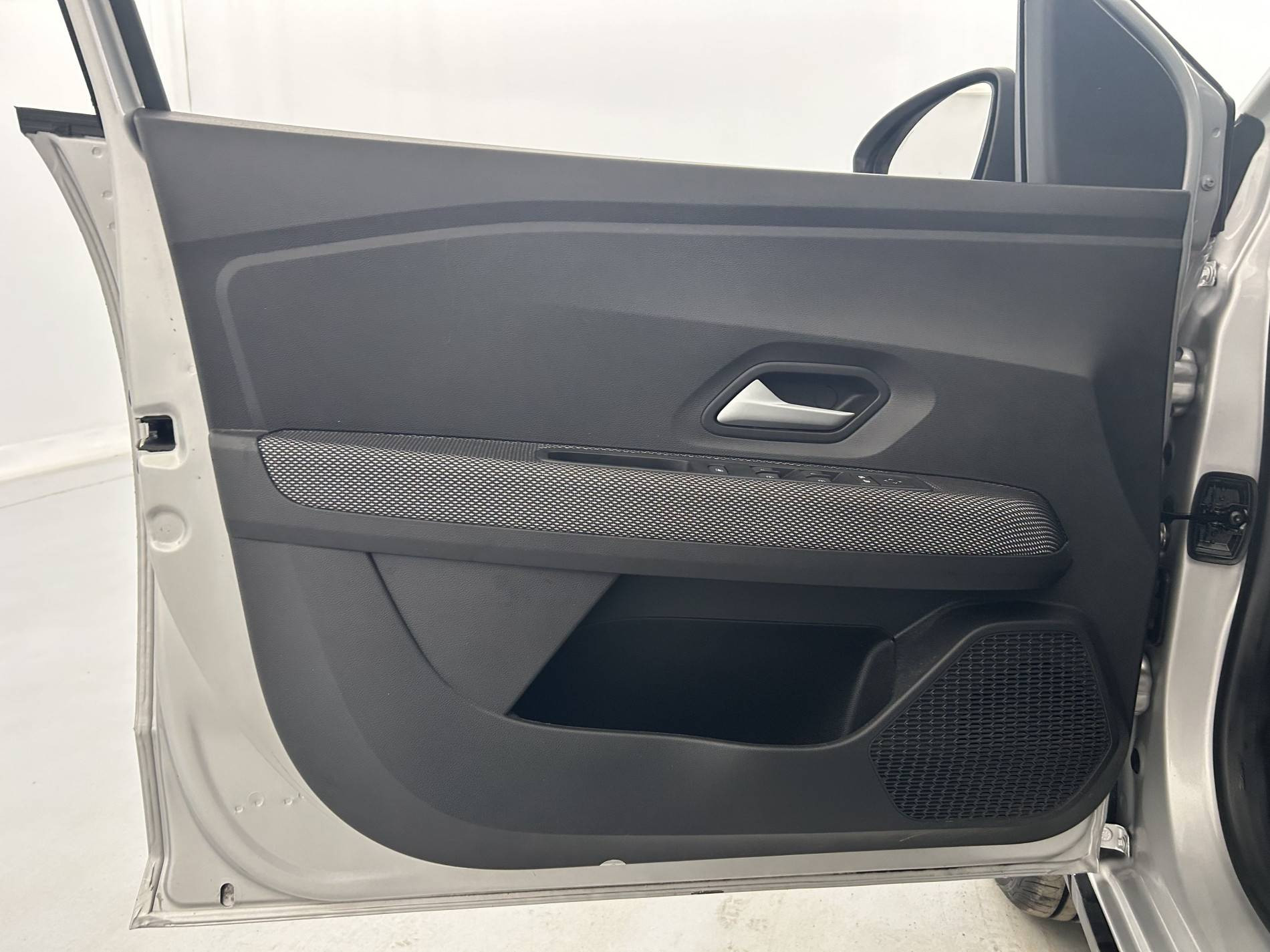 Vente en ligne Dacia Sandero  ECO-G 100 au prix de 14 990 €