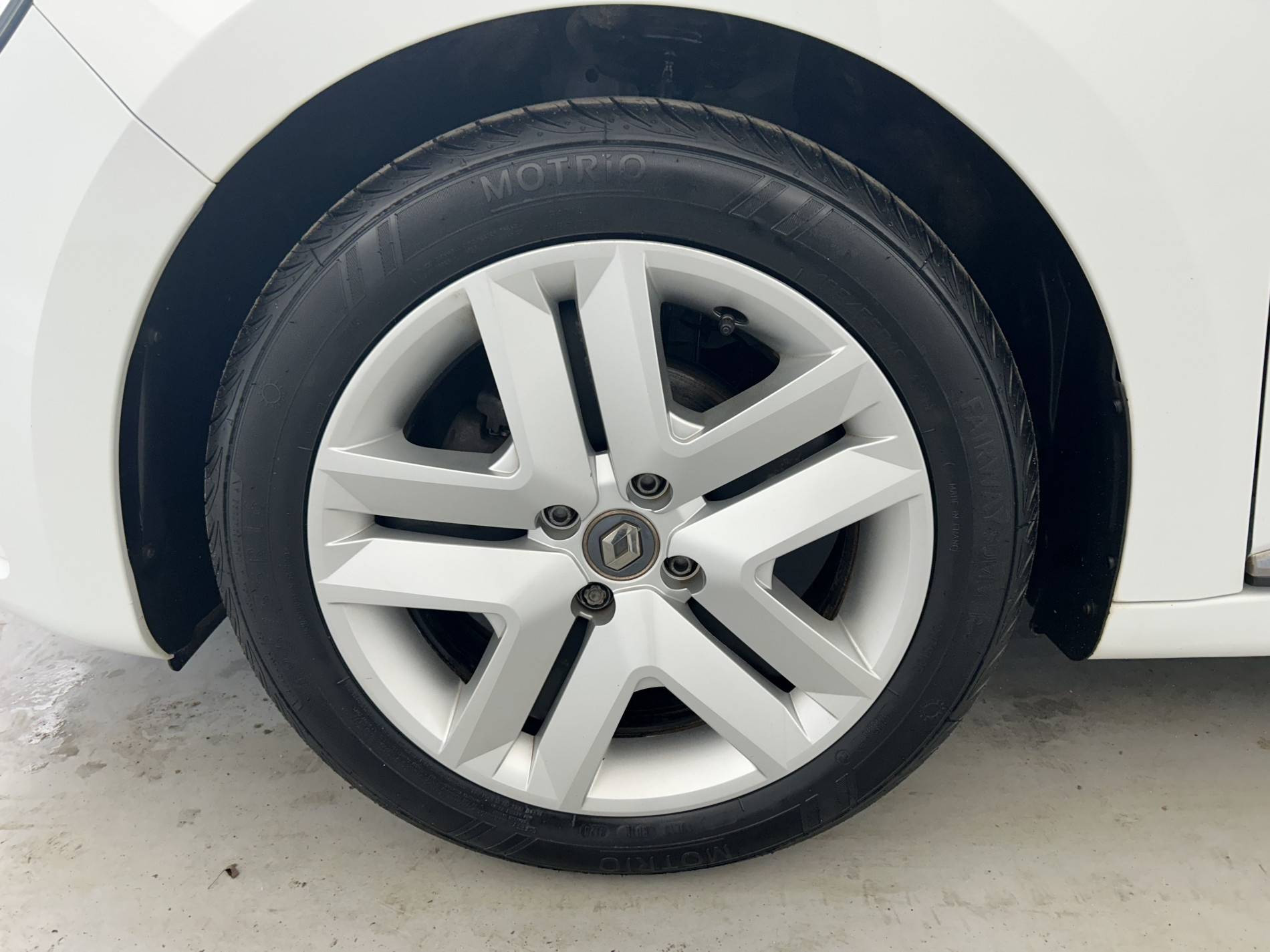Vente en ligne Renault Clio 5 Clio SCe 65 - 21N au prix de 12 470 €