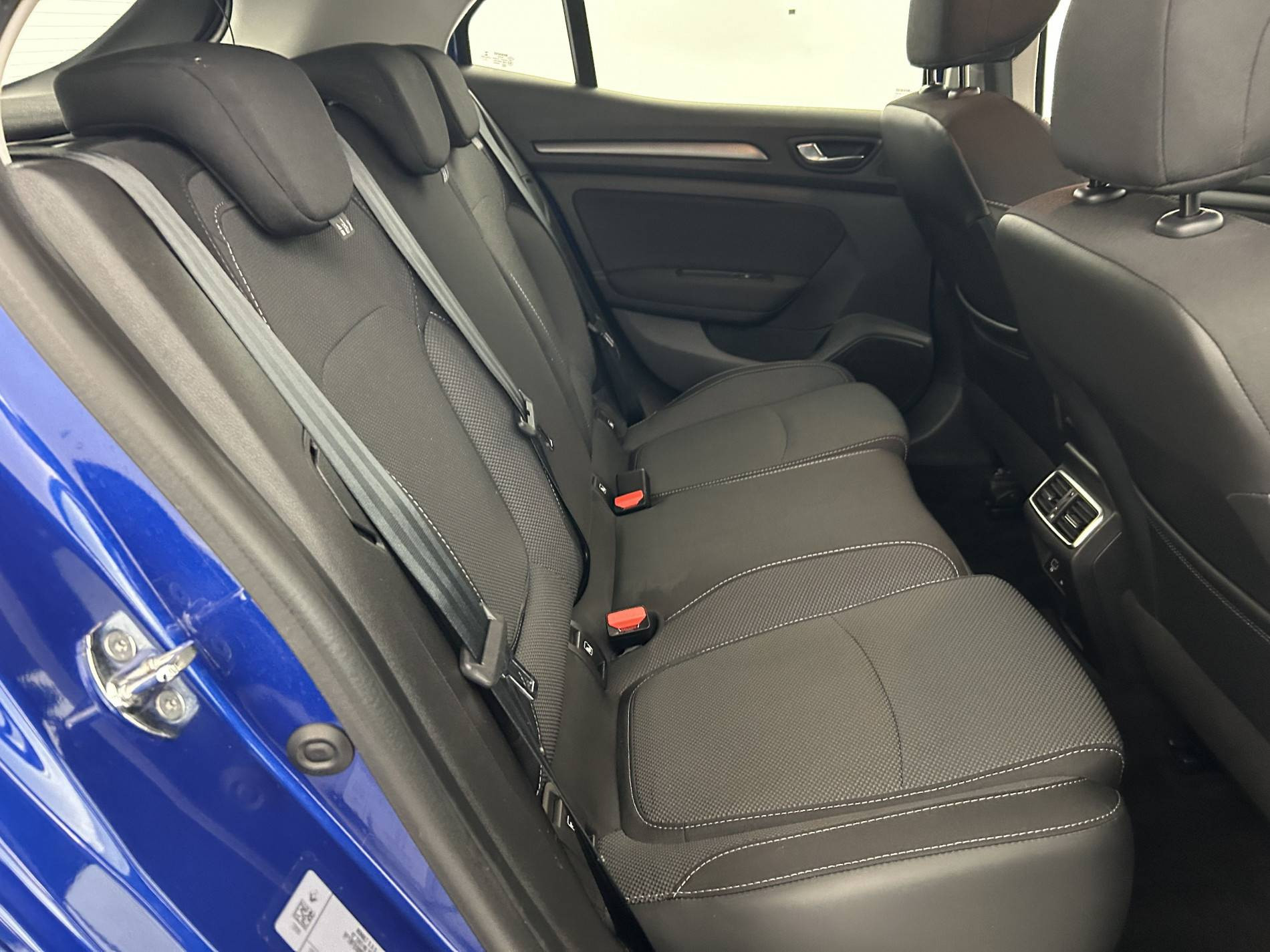 Vente en ligne Renault Megane 4  Blue dCi 115 au prix de 16 490 €