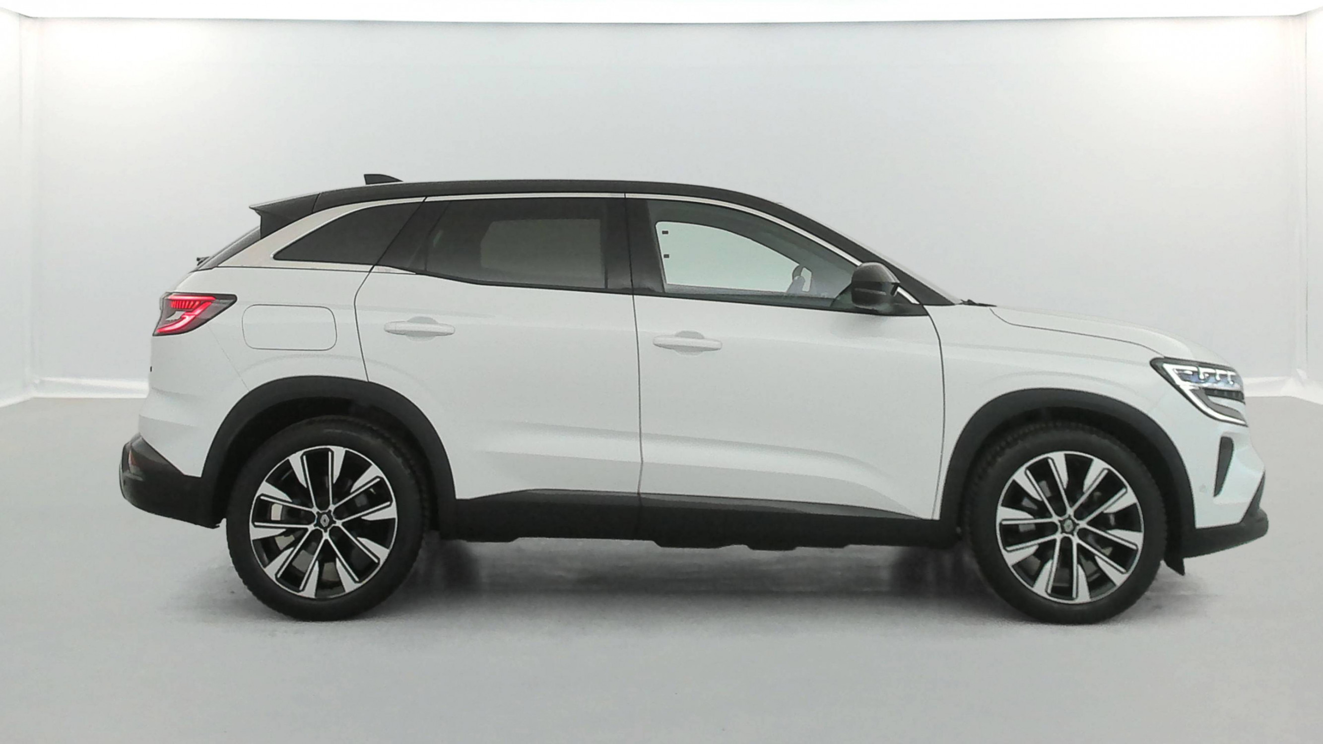 Vente en ligne Renault Austral  E-Tech hybrid 200 au prix de 26 990 €