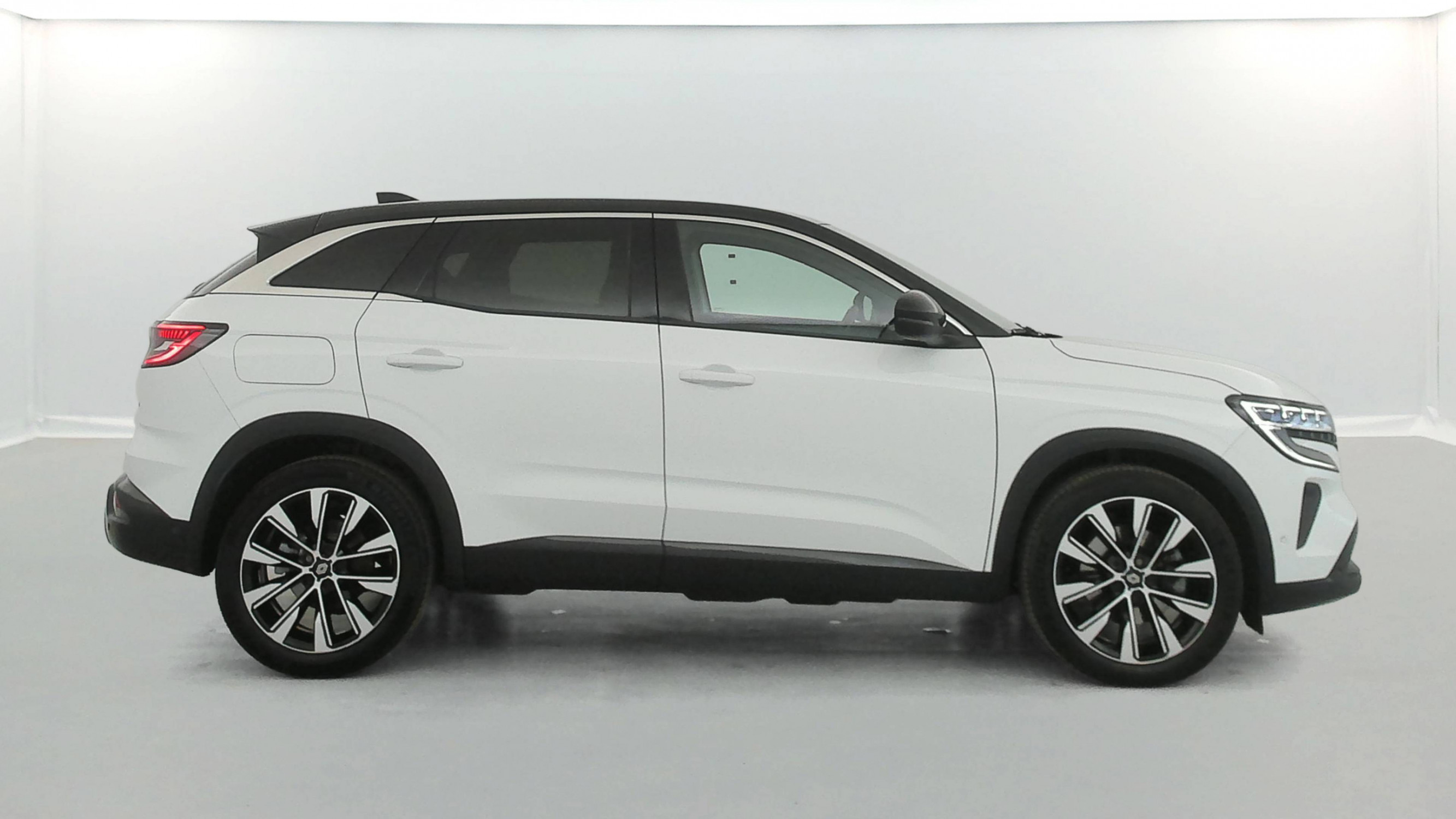 Vente en ligne Renault Austral  E-Tech hybrid 200 au prix de 26 990 €