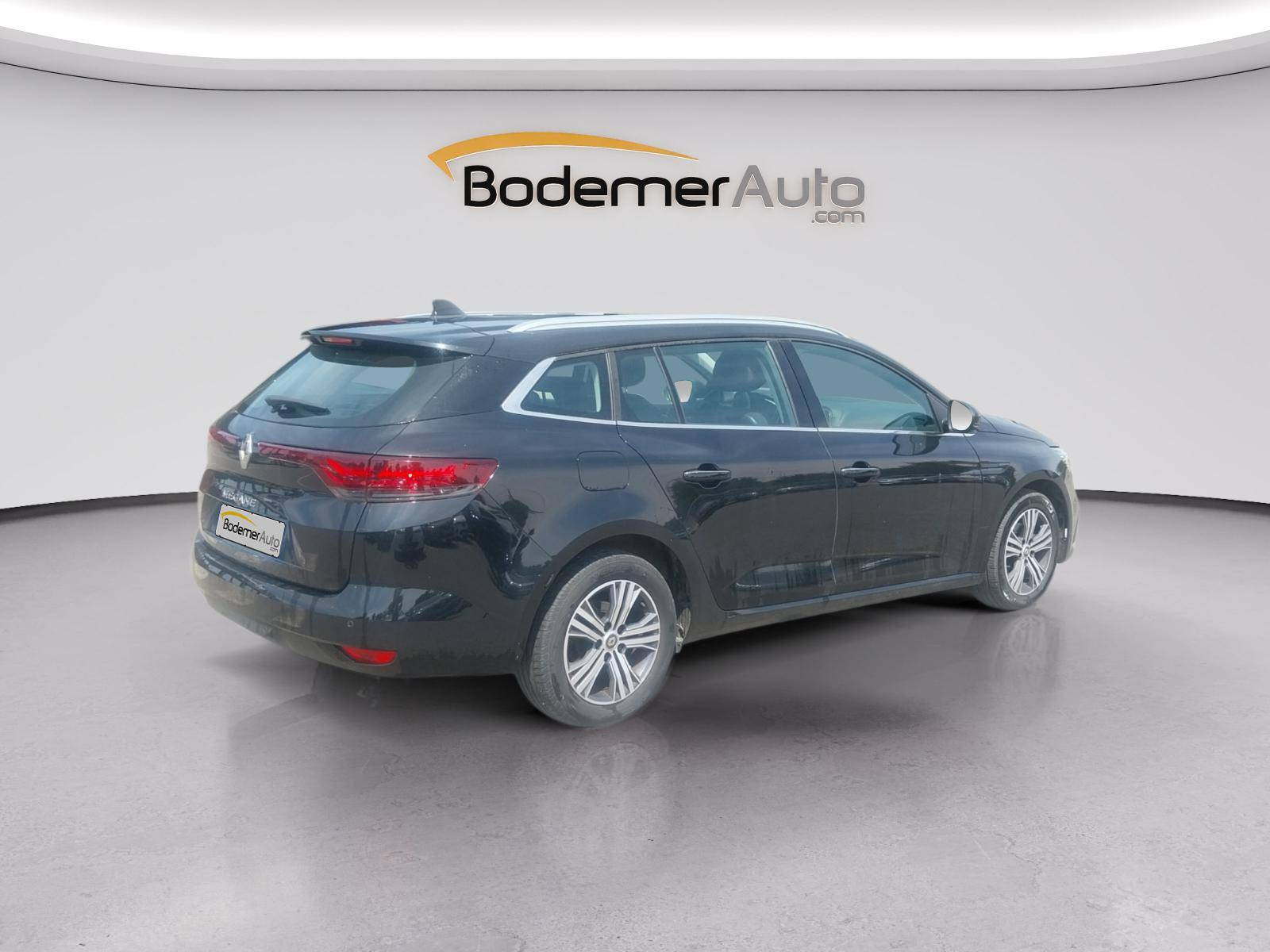 Vente en ligne Renault Megane 4 Estate  Blue dCi 115 EDC au prix de 16 990 €