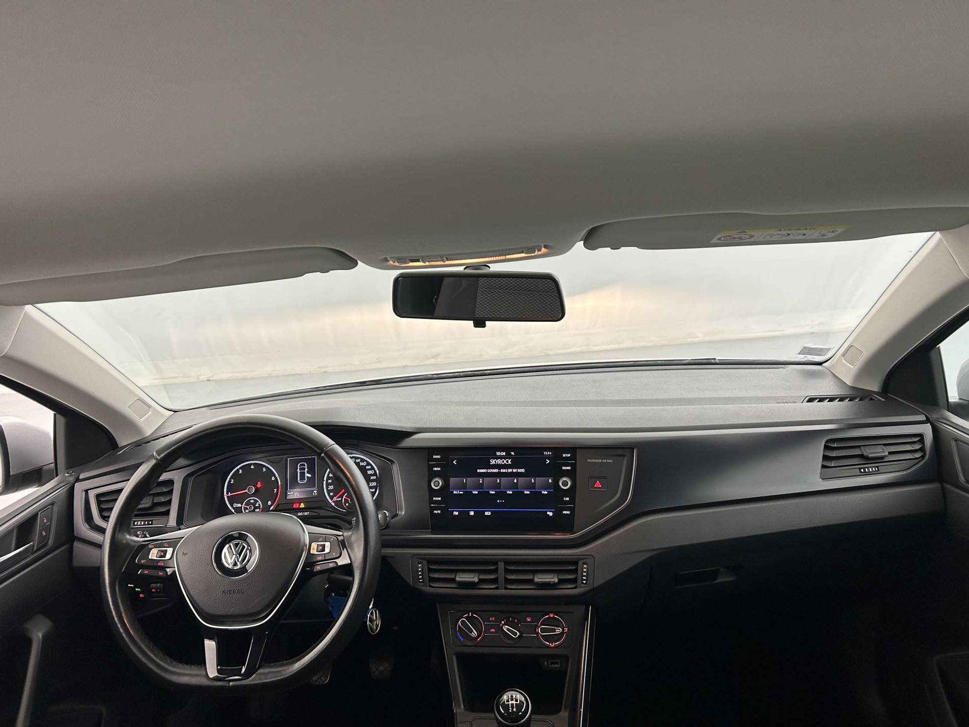 Vente en ligne Volkswagen Polo  1.0 TSI 95 S&S BVM5 au prix de 13 990 €