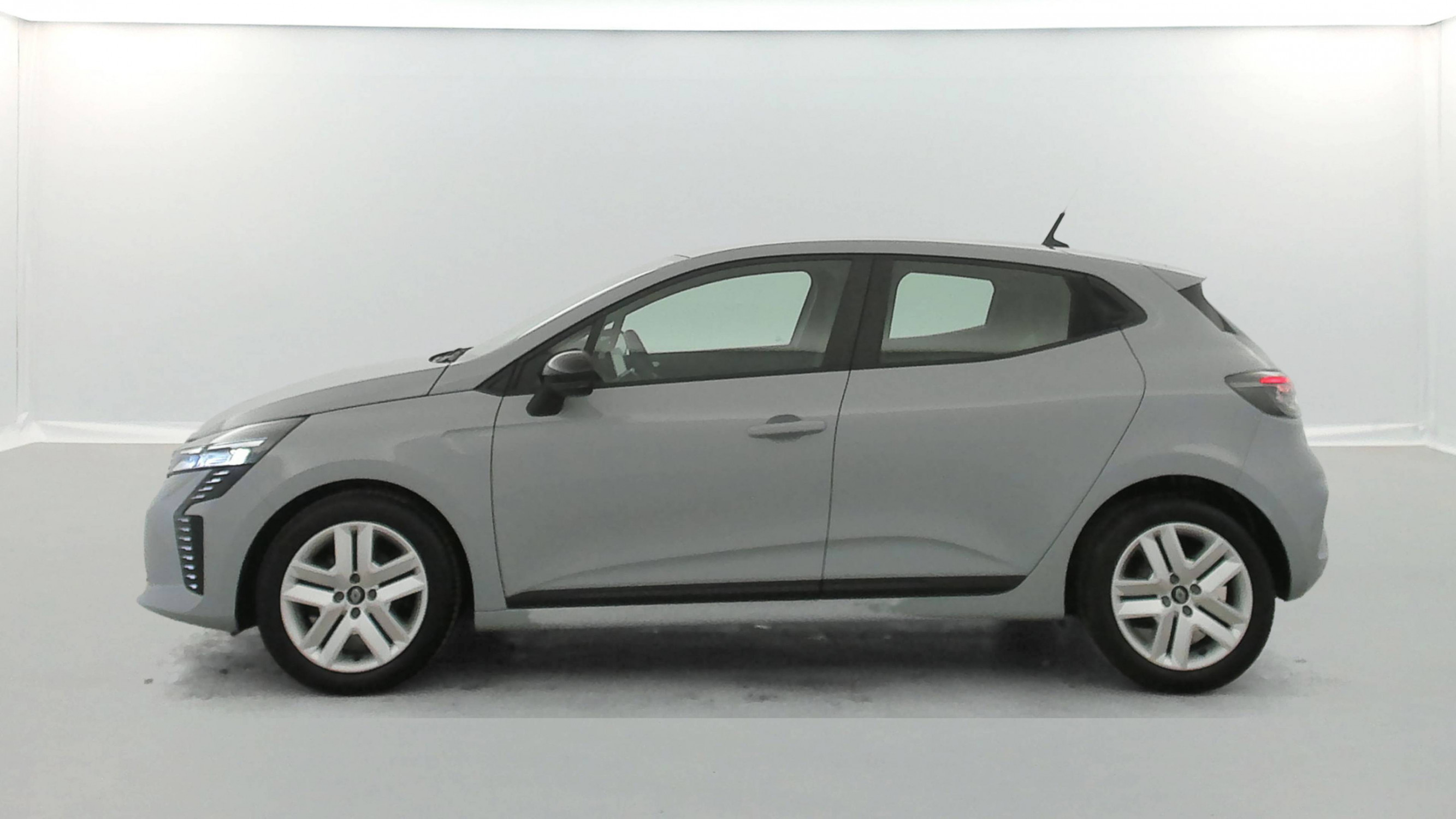 Vente en ligne Renault Clio 5 Clio TCe 90 au prix de 15 790 €