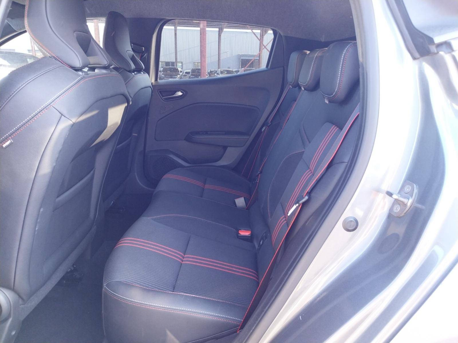Vente en ligne Renault Clio 5 Clio TCe 140 au prix de 17 990 €