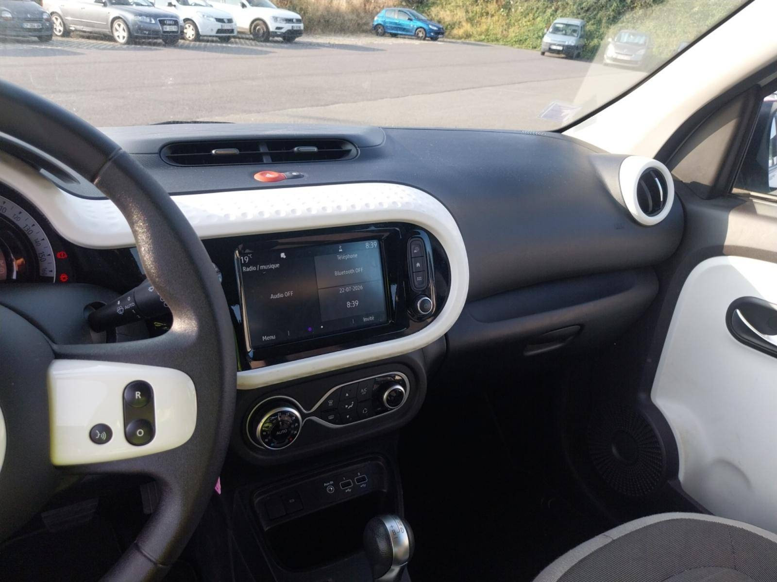 Vente en ligne Renault Twingo Electrique Twingo III E-Tech au prix de 10 890 €