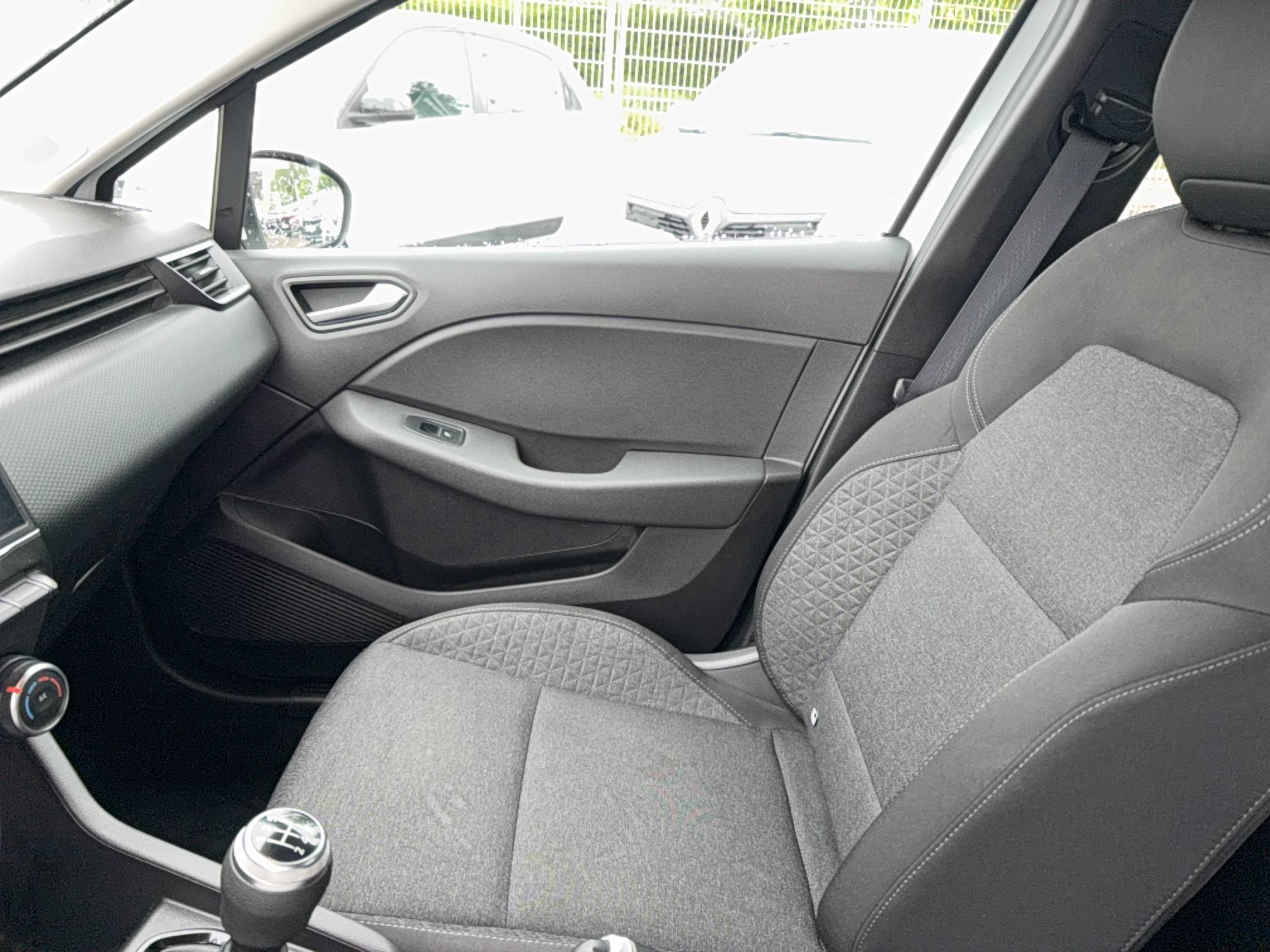 Vente en ligne Renault Clio 5 Clio SCe 65 - 21 au prix de 10 590 €