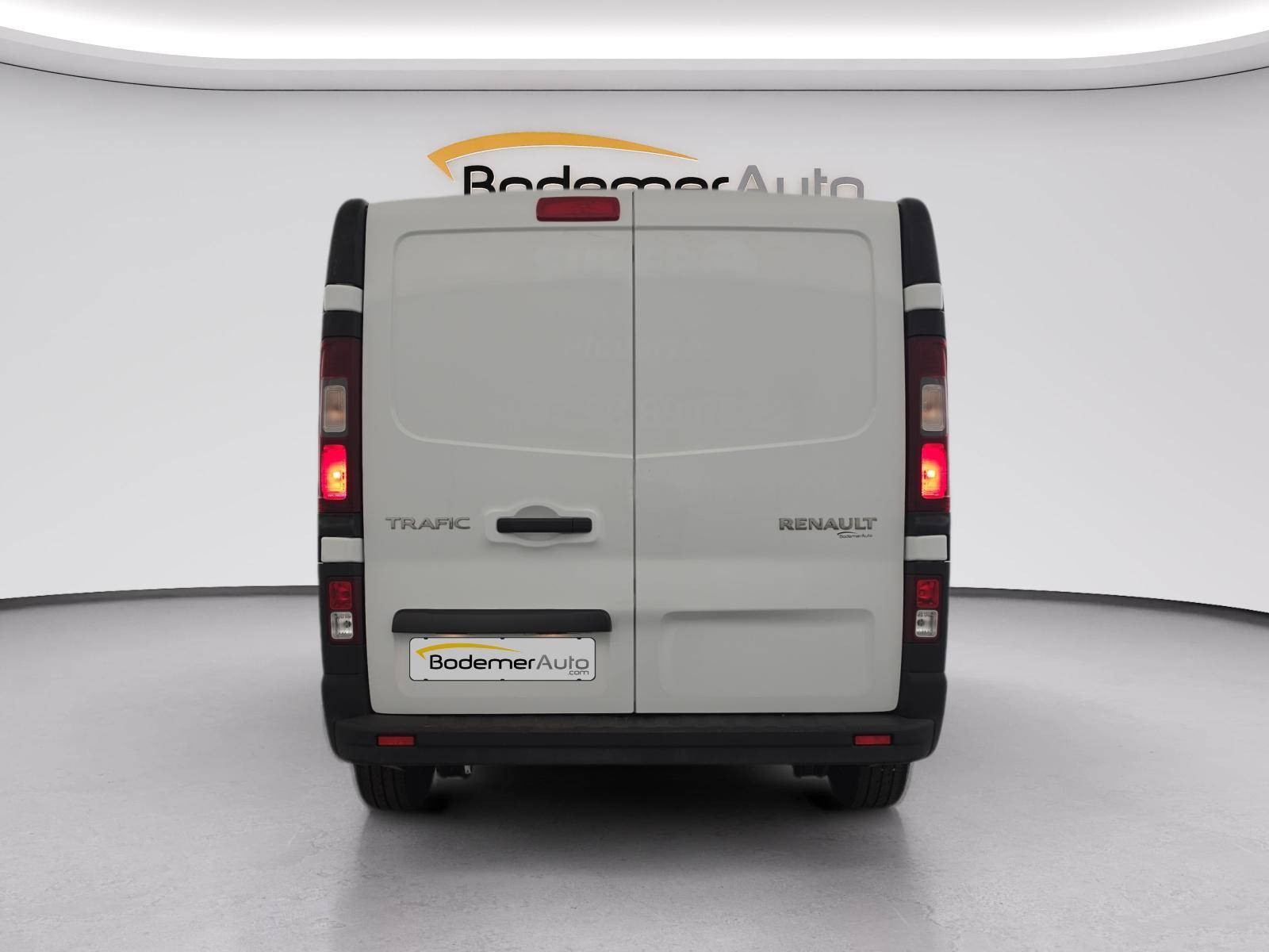 Vente en ligne Renault Trafic 3 Fourgon TRAFIC FG BLUE DCI 130 L1H1 3T GSR2 au prix de 22 890 €