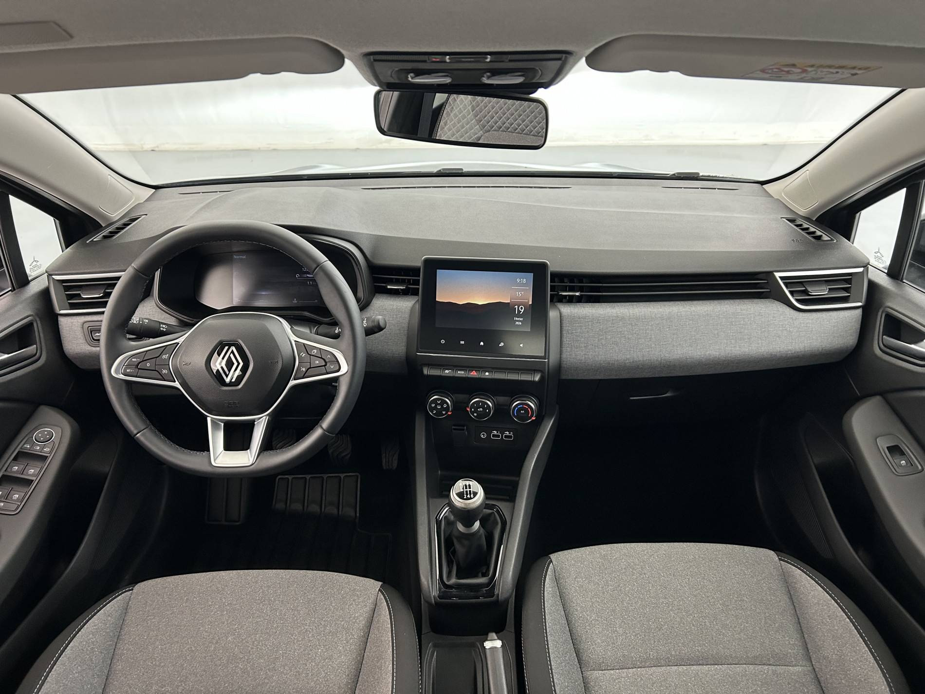 Vente en ligne Renault Clio 5 Clio TCe 90 au prix de 15 485 €