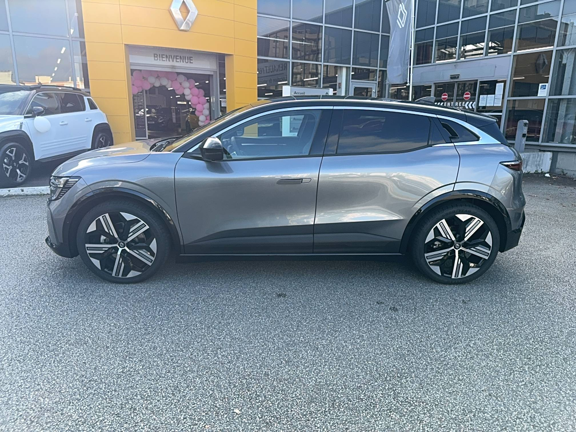 Vente en ligne Renault Megane E-Tech  220 ch autonomie confort GSR2 au prix de 43 490 €