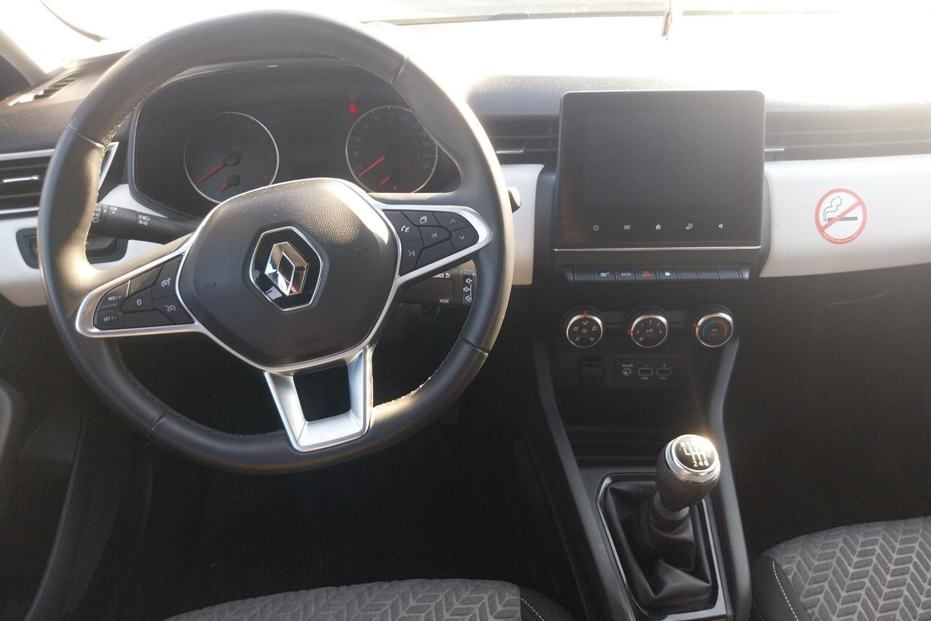 Vente en ligne Renault Clio 5 Clio TCe 90 au prix de 12 990 €