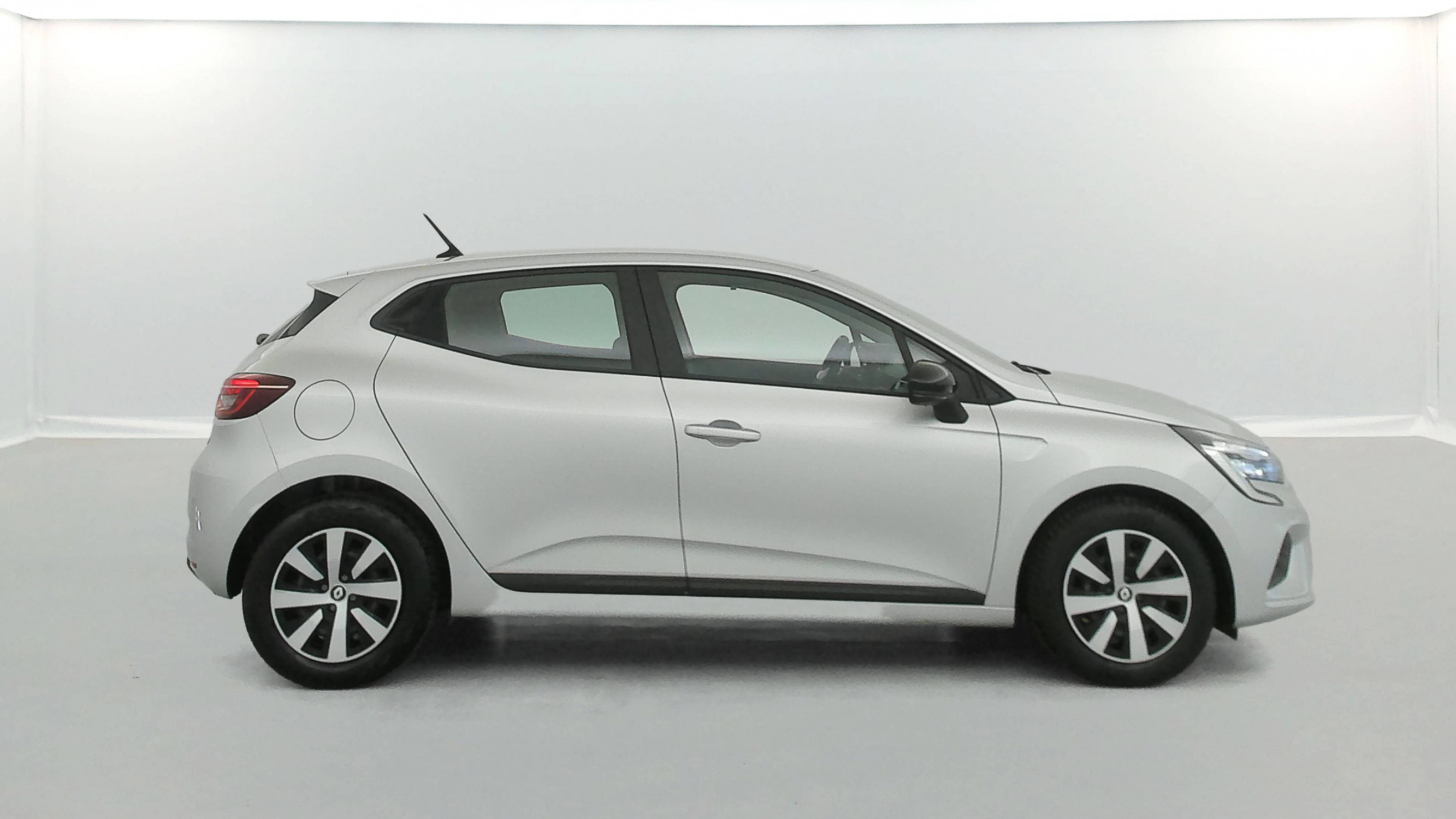 Vente en ligne Renault Clio 5 Clio TCe 90 au prix de 12 990 €