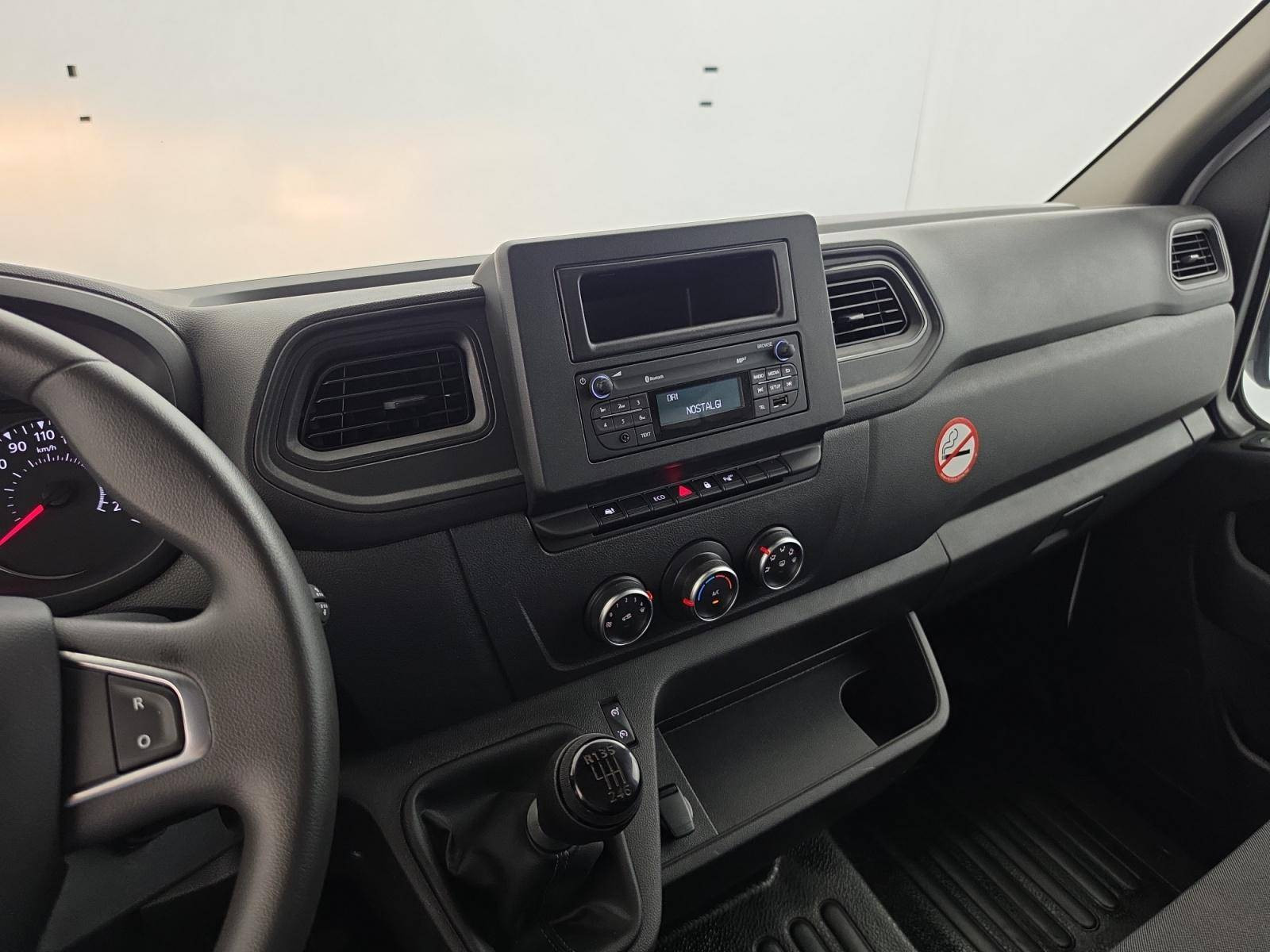 Vente en ligne Renault Master Fourgon MASTER FGN TRAC F3500 L3H3 BLUE DCI 135 au prix de 26 890 €