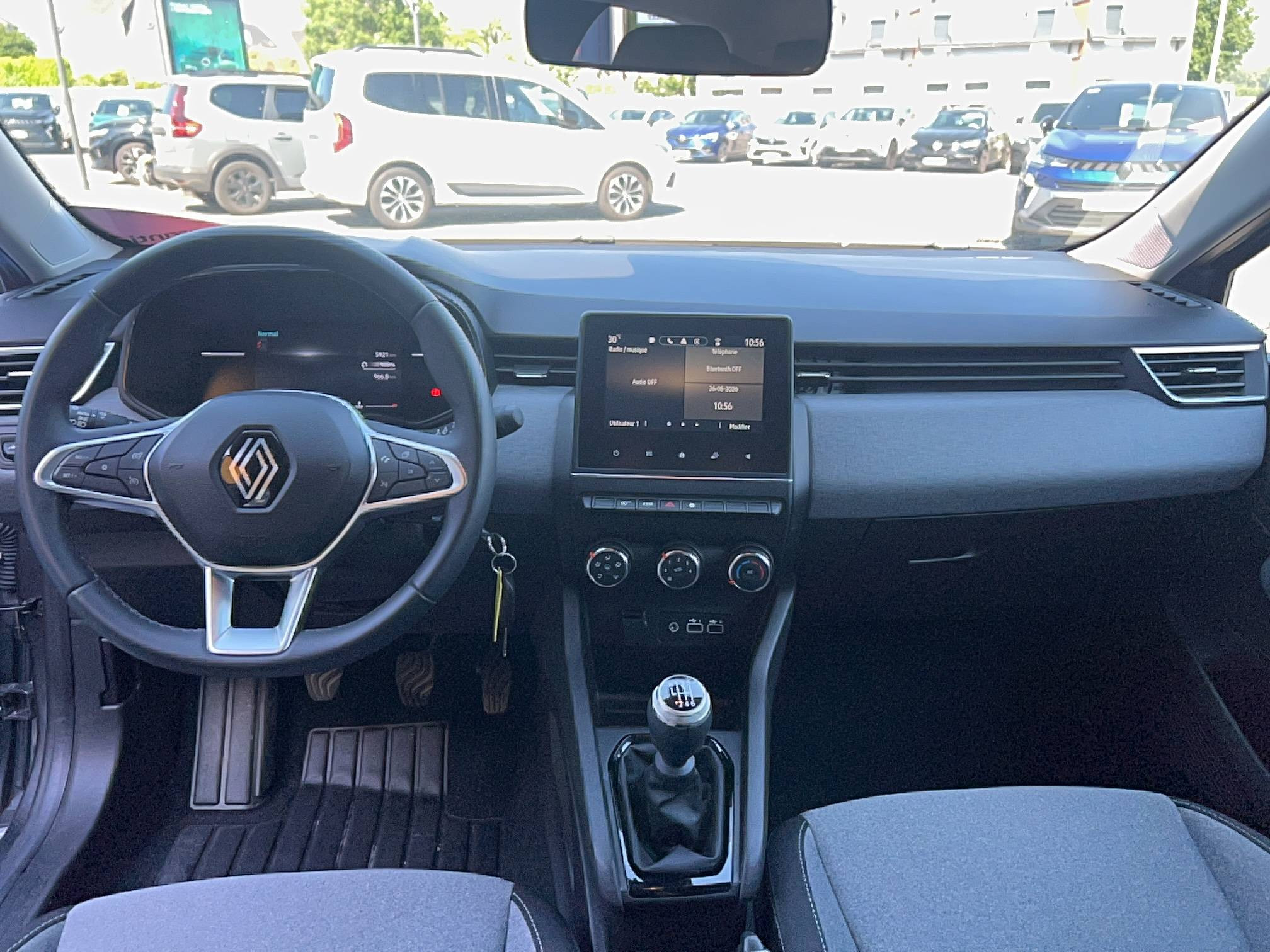 Vente en ligne Renault Clio 5 Clio TCe 90 au prix de 15 990 €