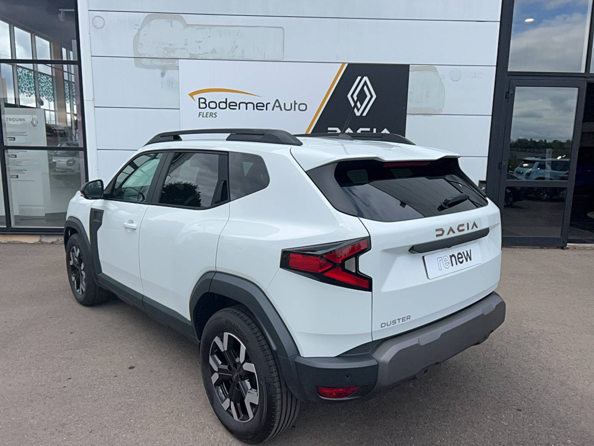 Vente en ligne Dacia Duster  Mild Hybrid 130 au prix de 24 980 €