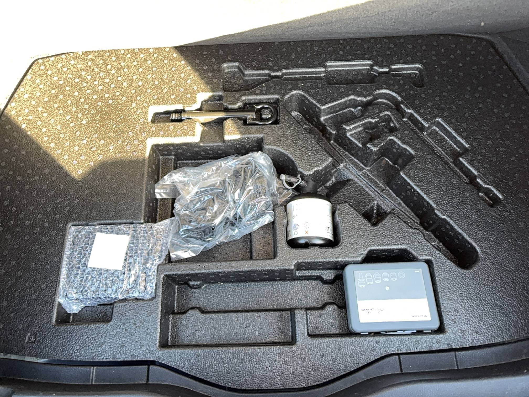 Vente en ligne Toyota C-HR C-HR Hybride 1.8L au prix de 19 990 €