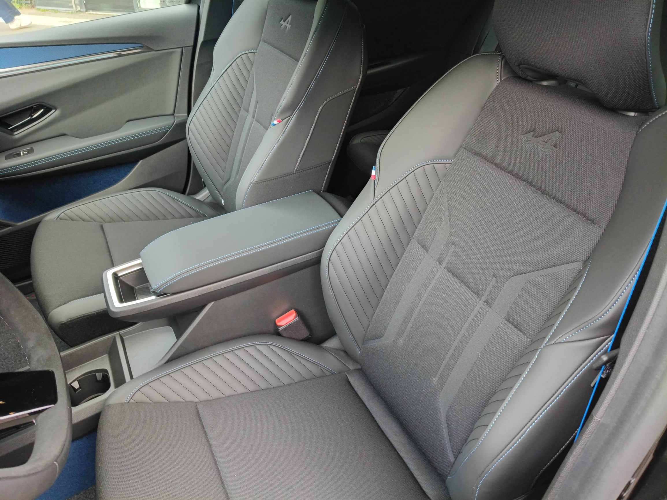 Vente en ligne Renault Megane E-Tech  220 ch autonomie confort au prix de 37 990 €