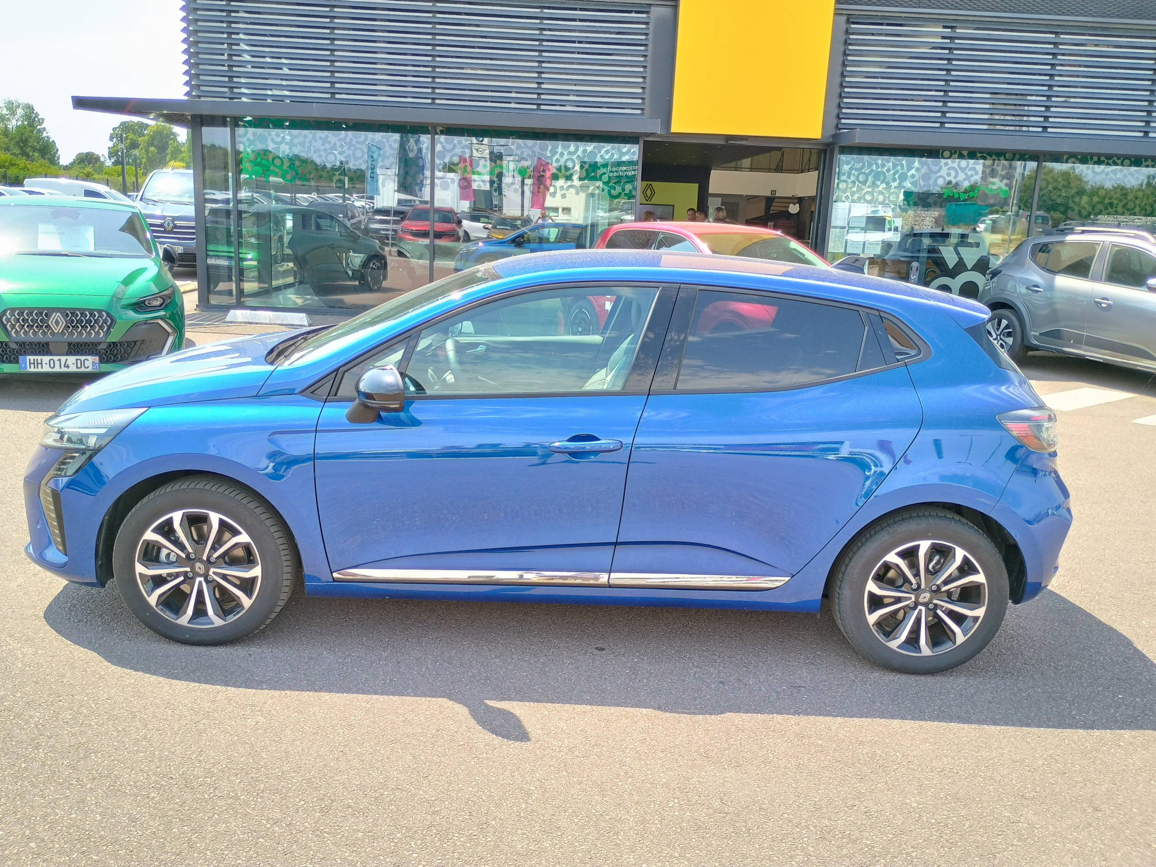 Vente en ligne Renault Clio 5 Clio E-Tech full hybrid 145 ch GSR2 au prix de 20 321 €