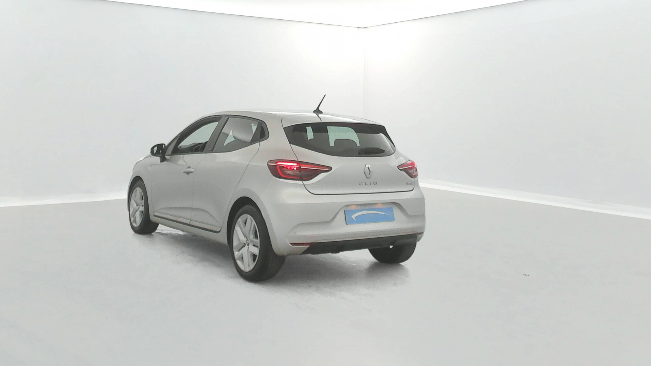 Vente en ligne Renault Clio 5 Clio E-Tech 140 - 21 au prix de 13 990 €