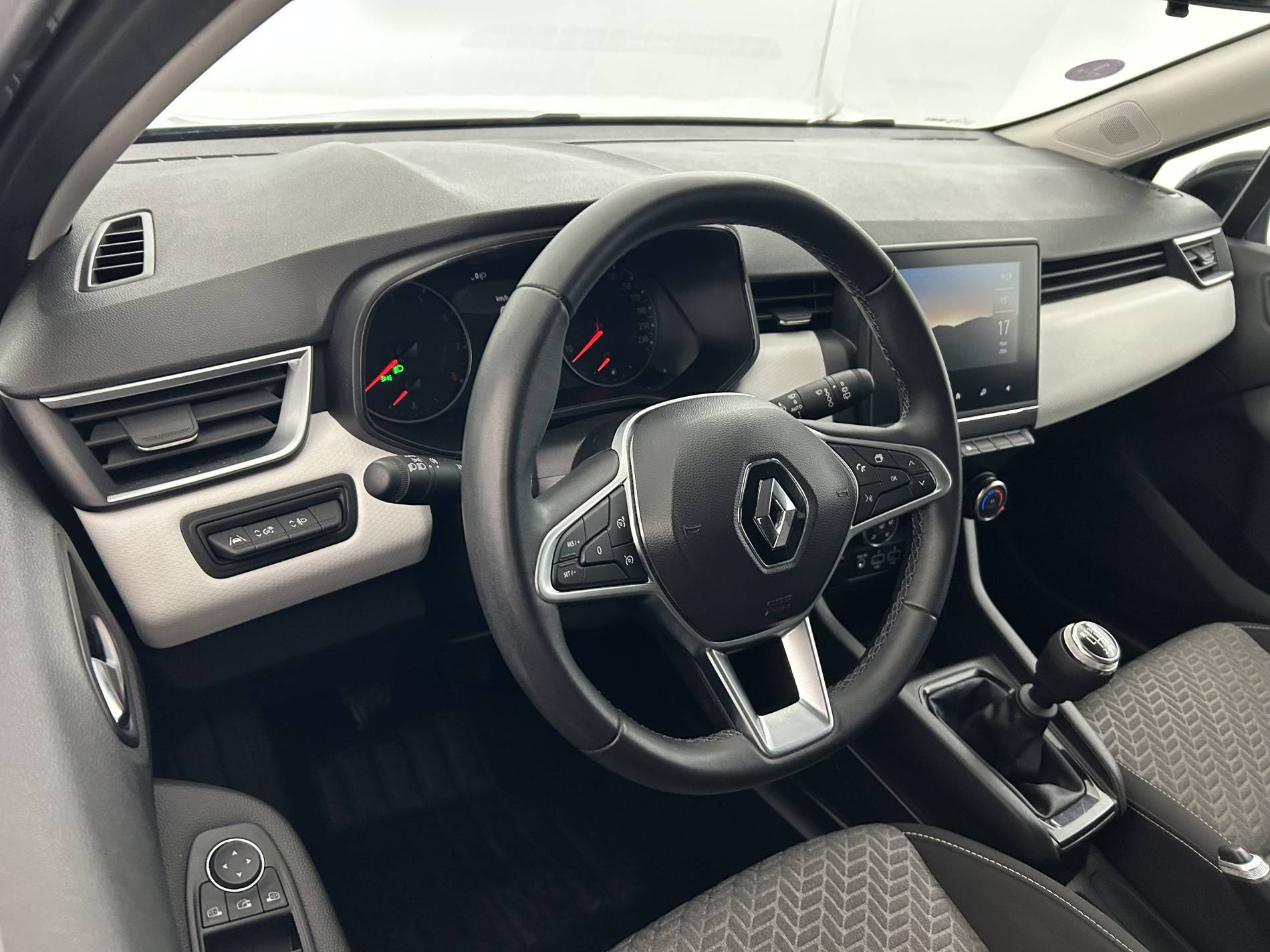 Vente en ligne Renault Clio 5 Clio TCe 90 au prix de 14 490 €