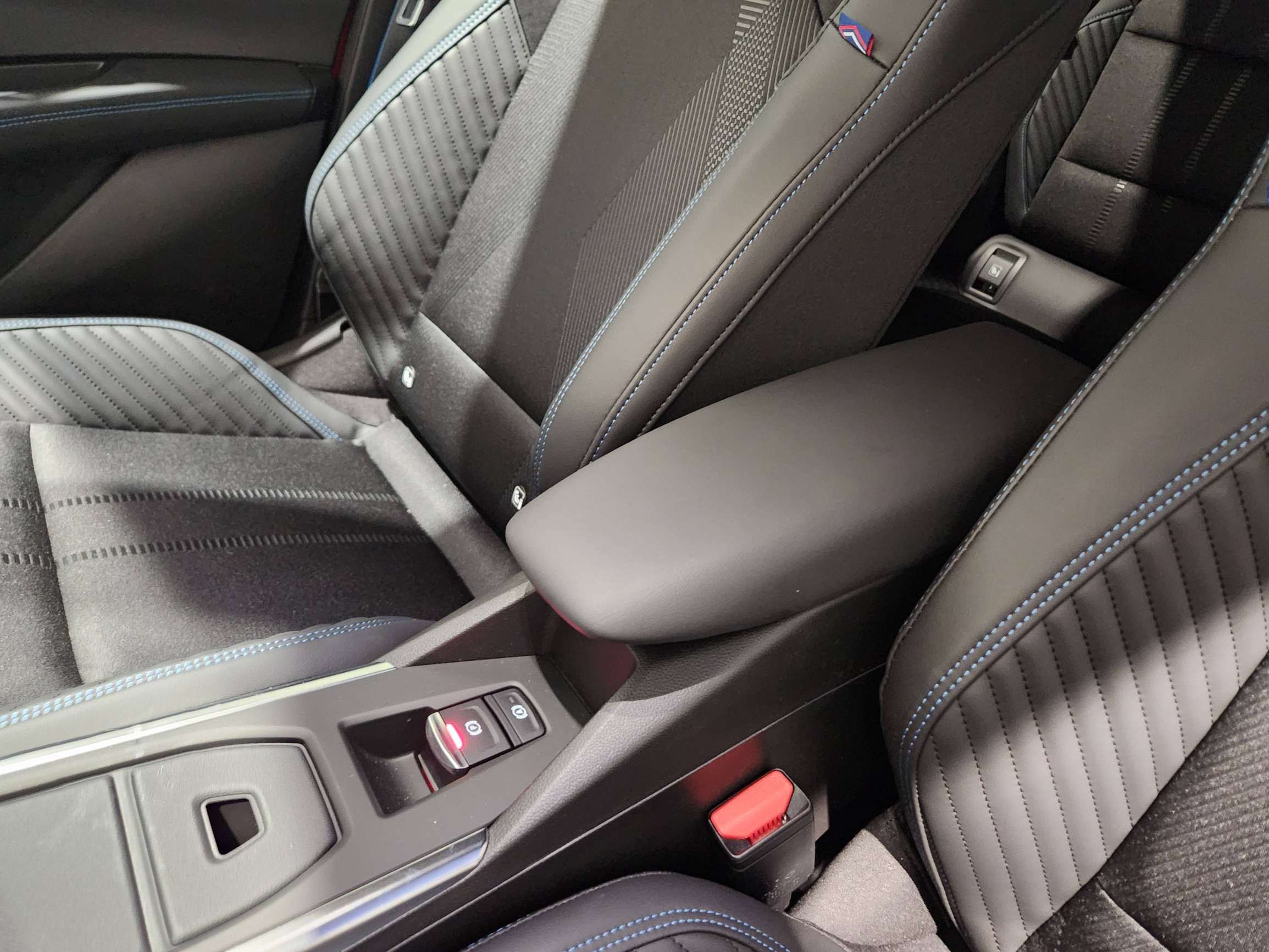 Vente en ligne Renault Clio 6 Clio E-Tech full hybrid 160 ch au prix de 27 690 €