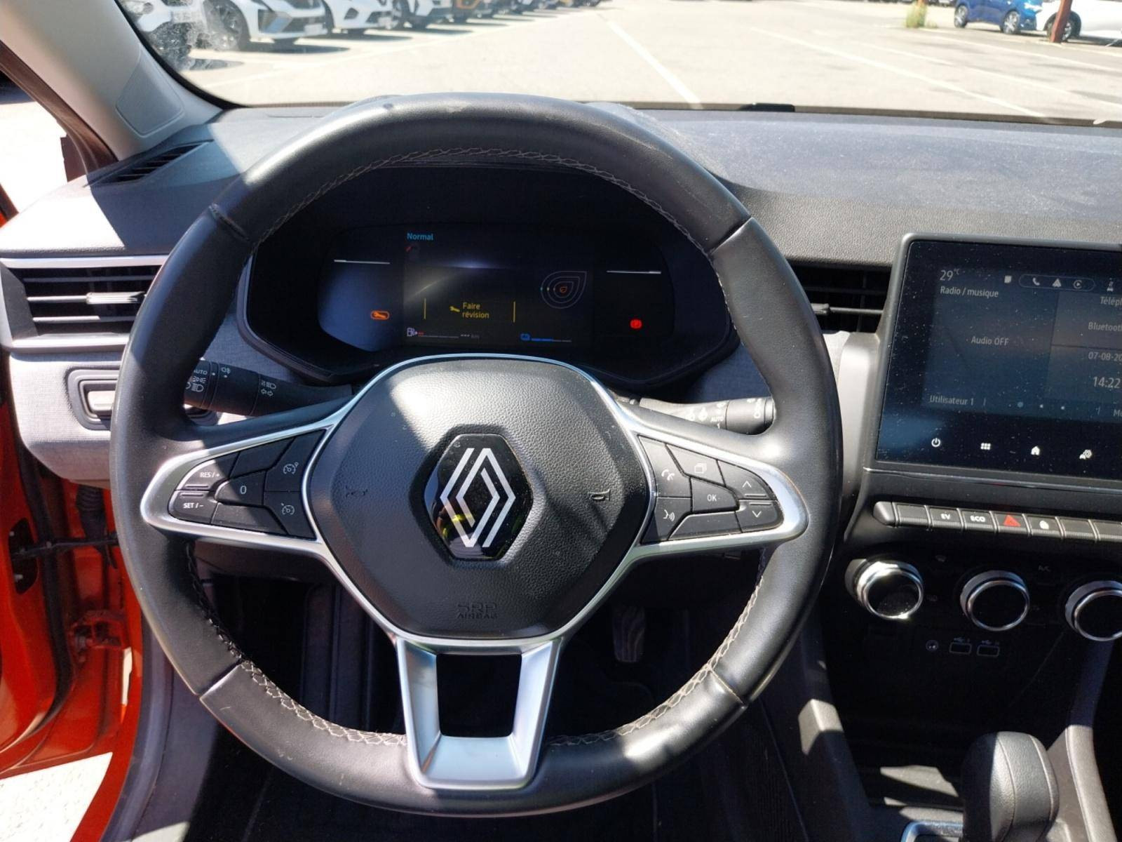 Vente en ligne Renault Clio 5 Clio E-Tech full hybrid 145 au prix de 16 490 €