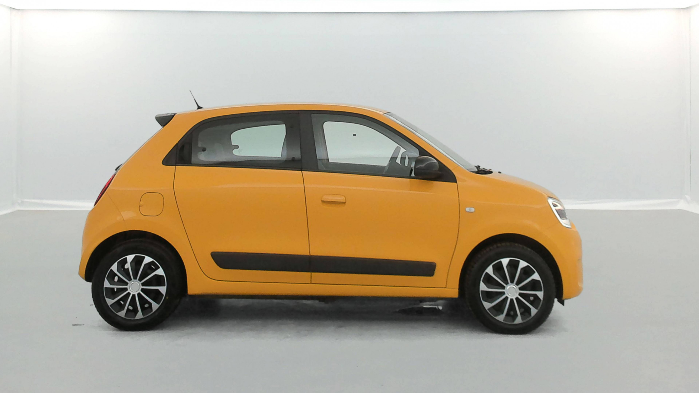 Vente en ligne Renault Twingo Electrique Twingo III E-Tech au prix de 10 890 €