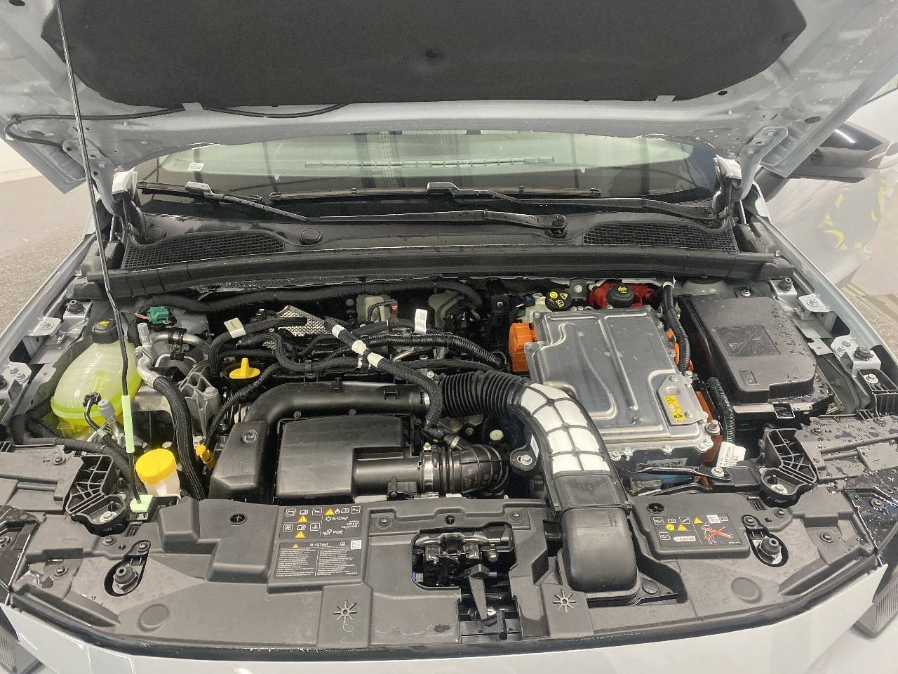 Vente en ligne Renault Clio 6 Clio E-Tech full hybrid 160 ch au prix de 50 000 €