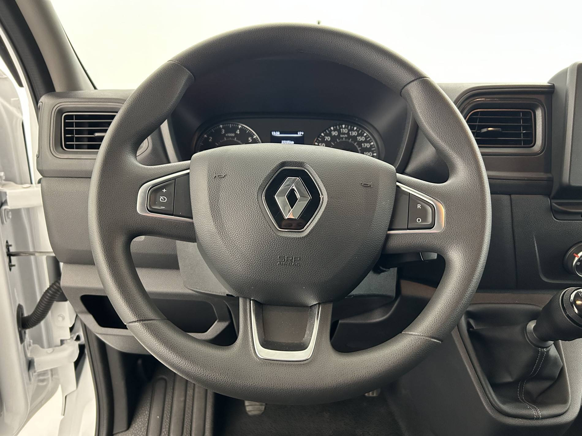 Vente en ligne Renault Master Fourgon MASTER FGN TRAC F3500 L3H3 BLUE DCI 135 au prix de 28 990 €
