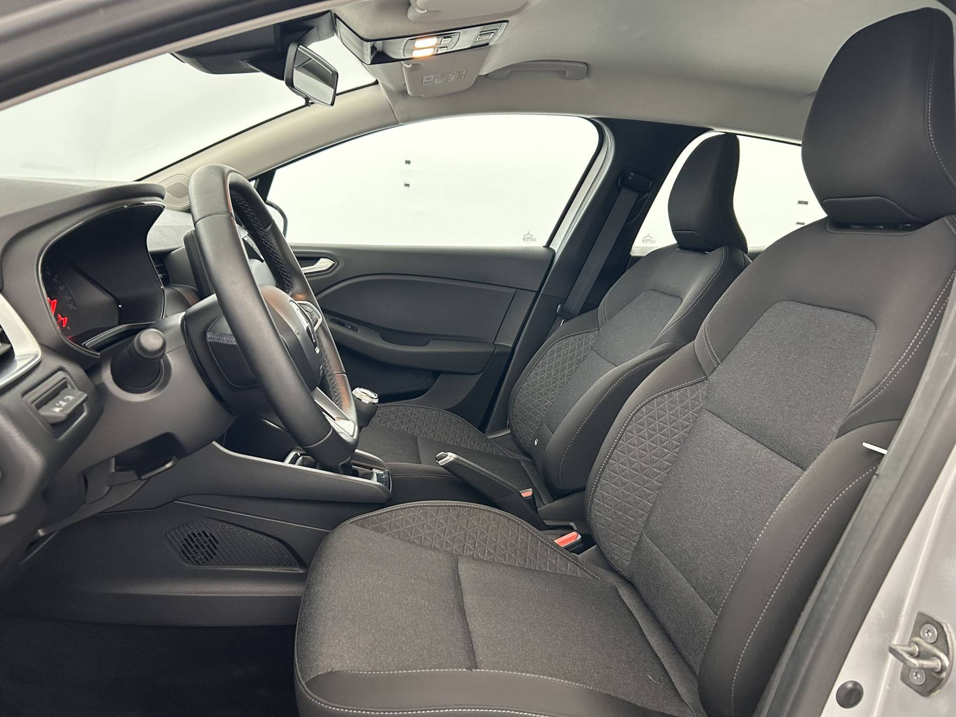 Vente en ligne Renault Clio 5 Clio TCe 90 au prix de 14 290 €