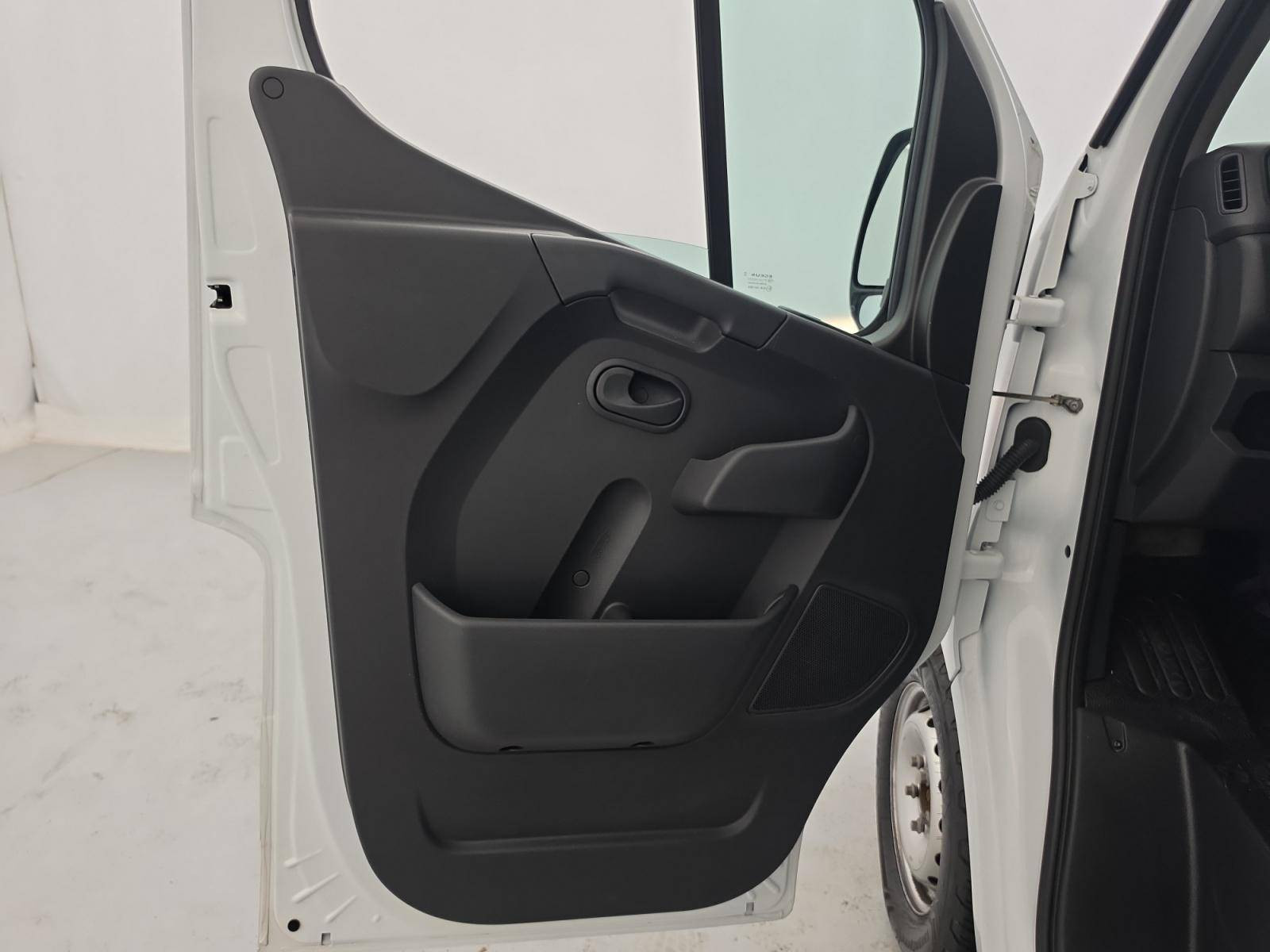 Vente en ligne Renault Master Fourgon  20M3 TRAC F3500 L3 BLUE DCI 145 au prix de 27 790 €